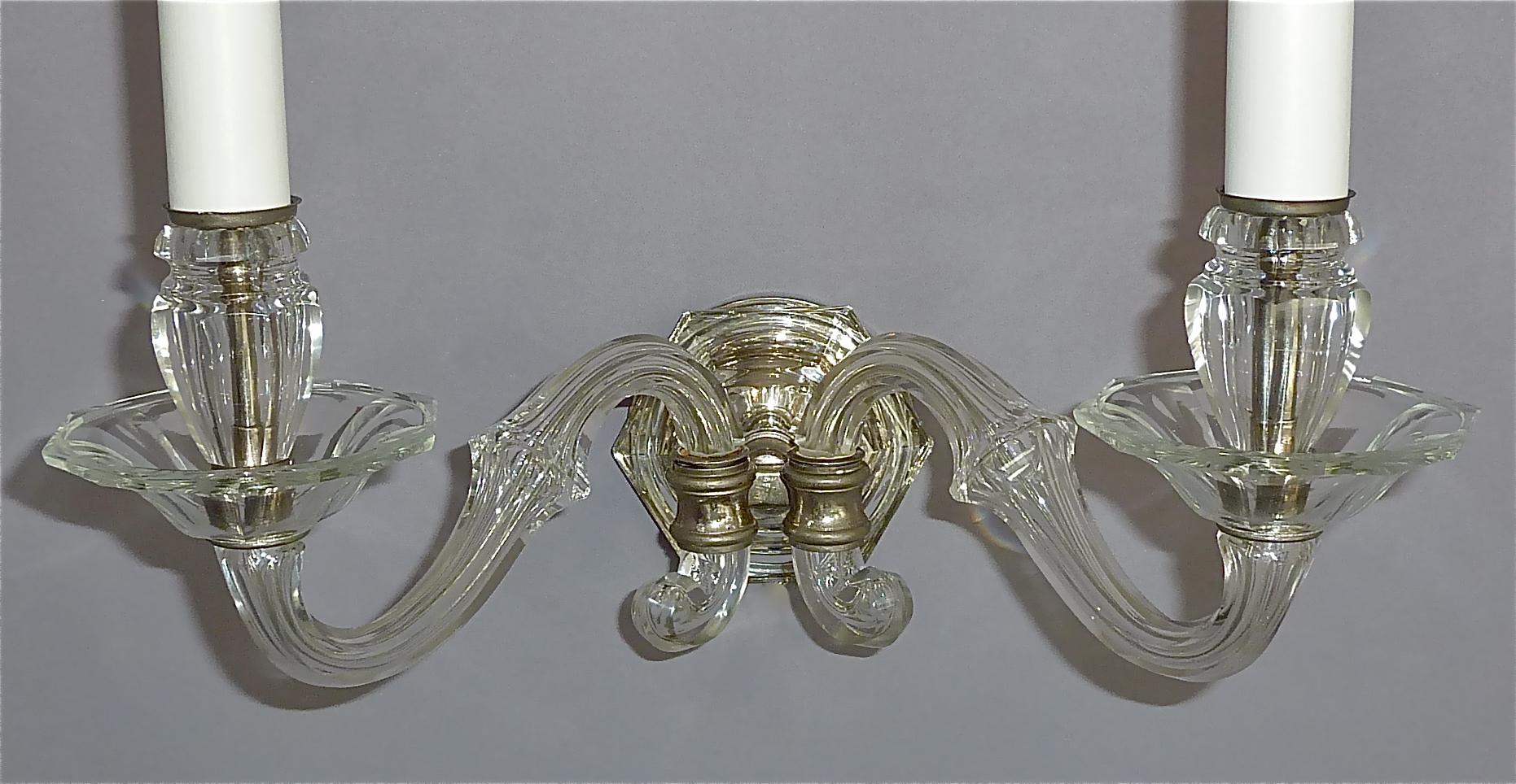 Coppia di lampade da parete in vetro sfaccettato Art Deco 1920, stile Baccarat 3
