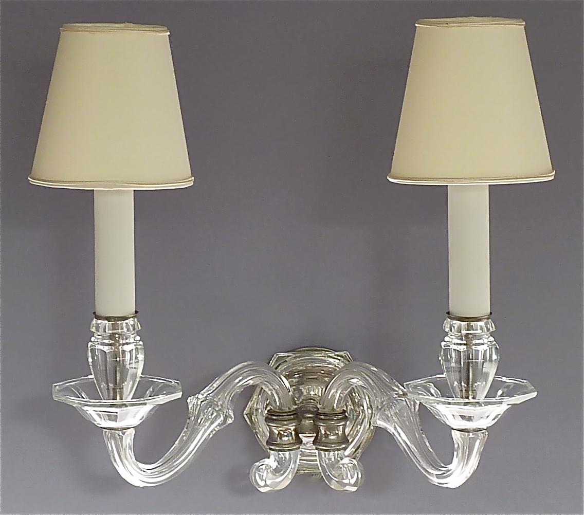French Pair of Art Deco Faceted Crystal Glass Wall Lights Sconces 1920, Baccarat Style