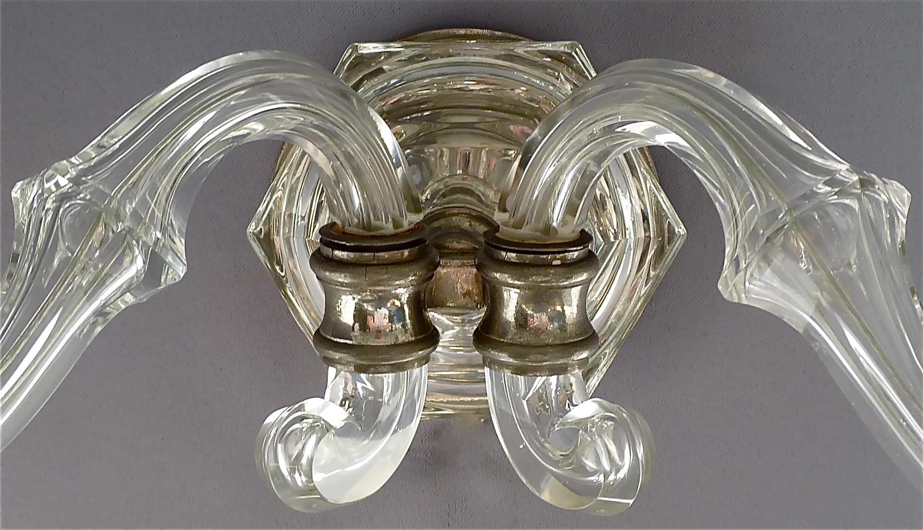 Early 20th Century Pair of Art Deco Faceted Crystal Glass Wall Lights Sconces 1920, Baccarat Style