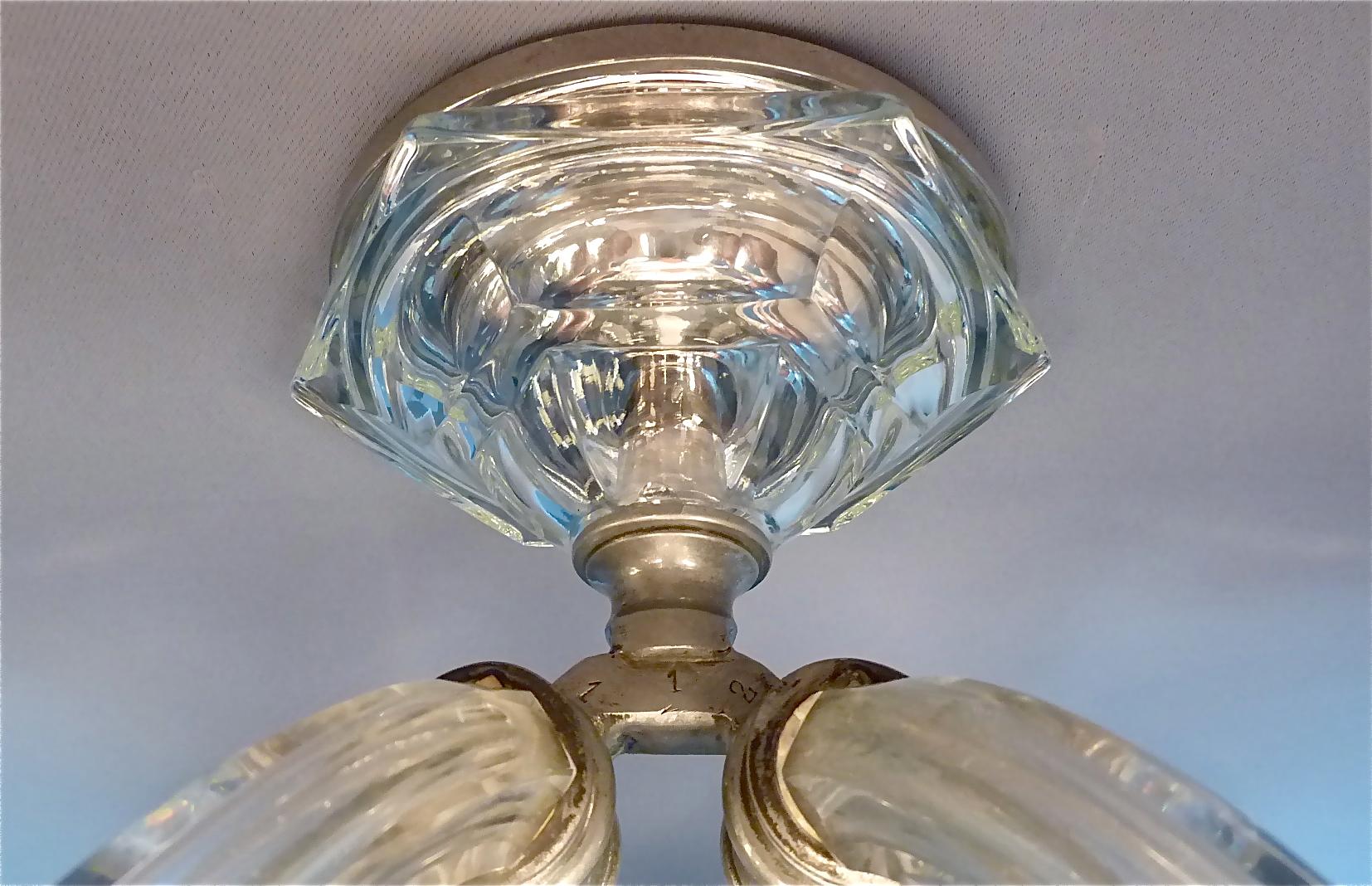Metal Pair of Art Deco Faceted Crystal Glass Wall Lights Sconces 1920, Baccarat Style