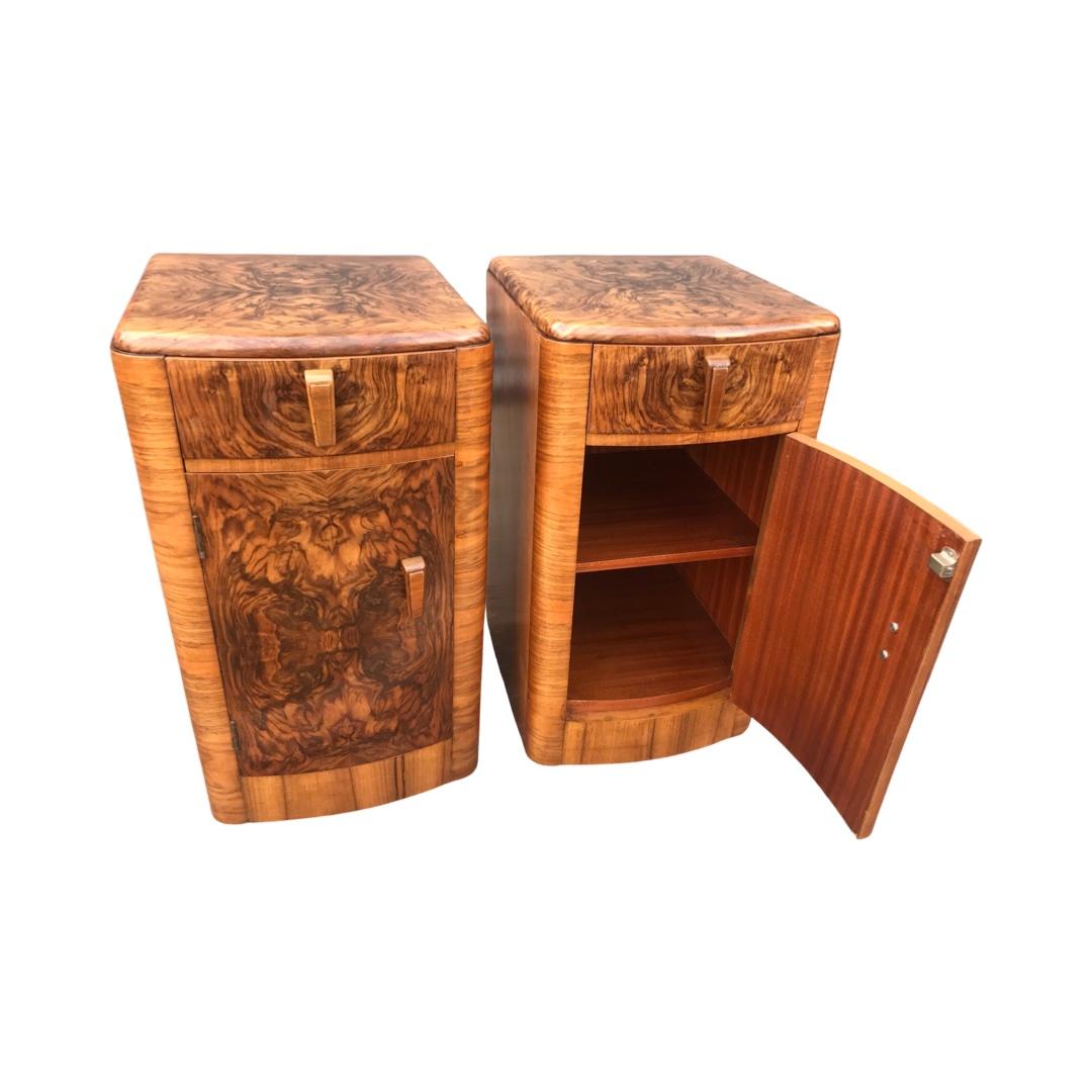 Czech Pair of Art Deco Figued Walnut Nightstands/Bedside Cabinets