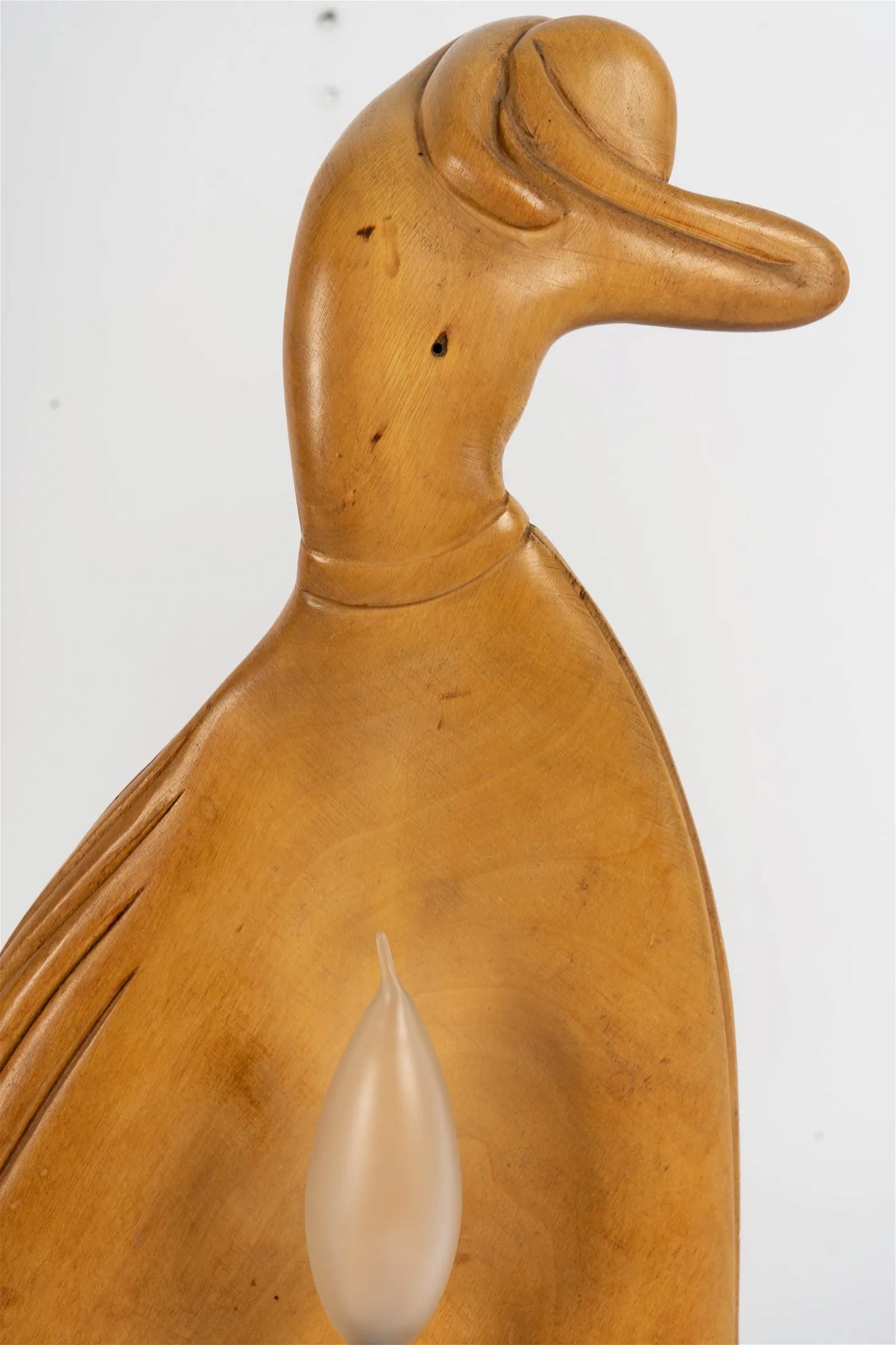 20ième siècle Paire de lampes de table Art Deco Figural Dancer en Wood Carved Circa 1920's en vente