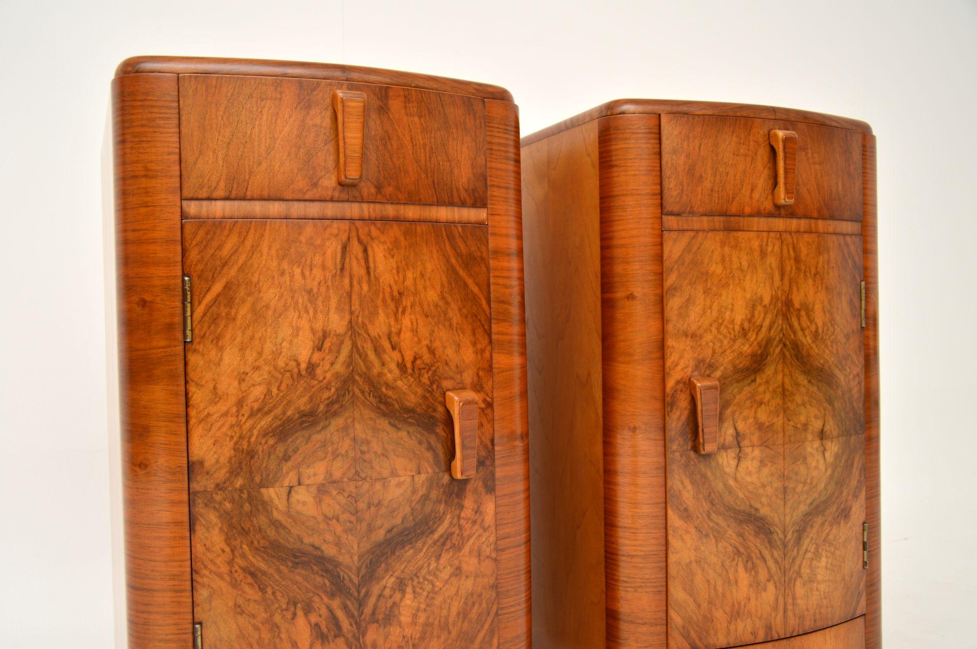 Pair of Art Deco Figured Walnut Bedside Cabinets In Good Condition In London, GB