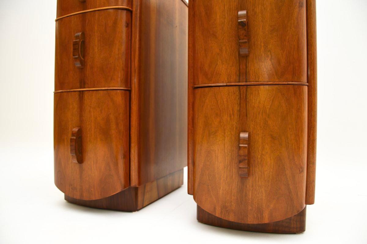 Pair of Art Deco Figured Walnut Bedside Chests For Sale 2
