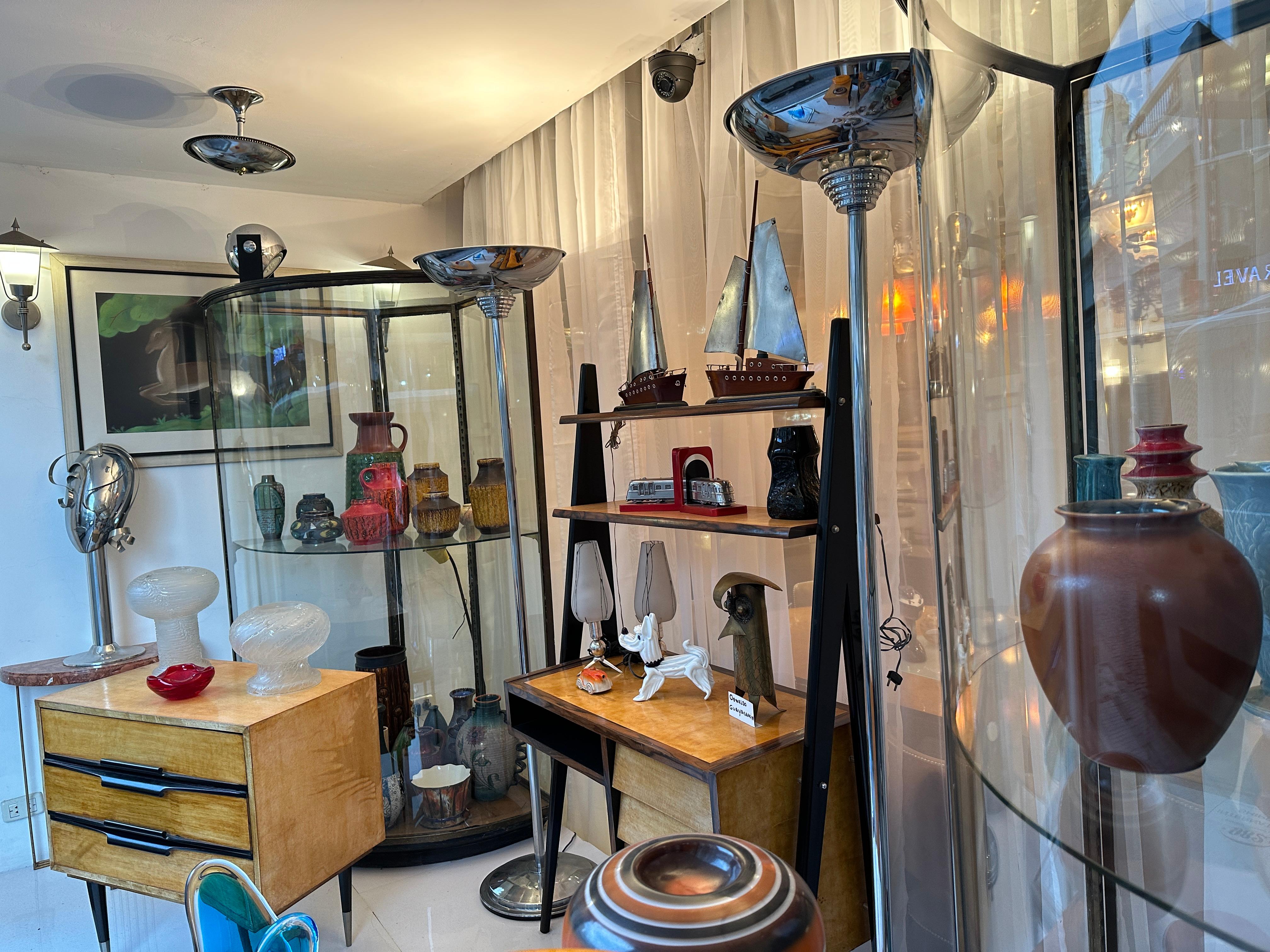 Stehlampe im Art déco-Stil, Staggere, Frankreich, Materialien: Glas und Chrom, 1930, Paar im Angebot 8