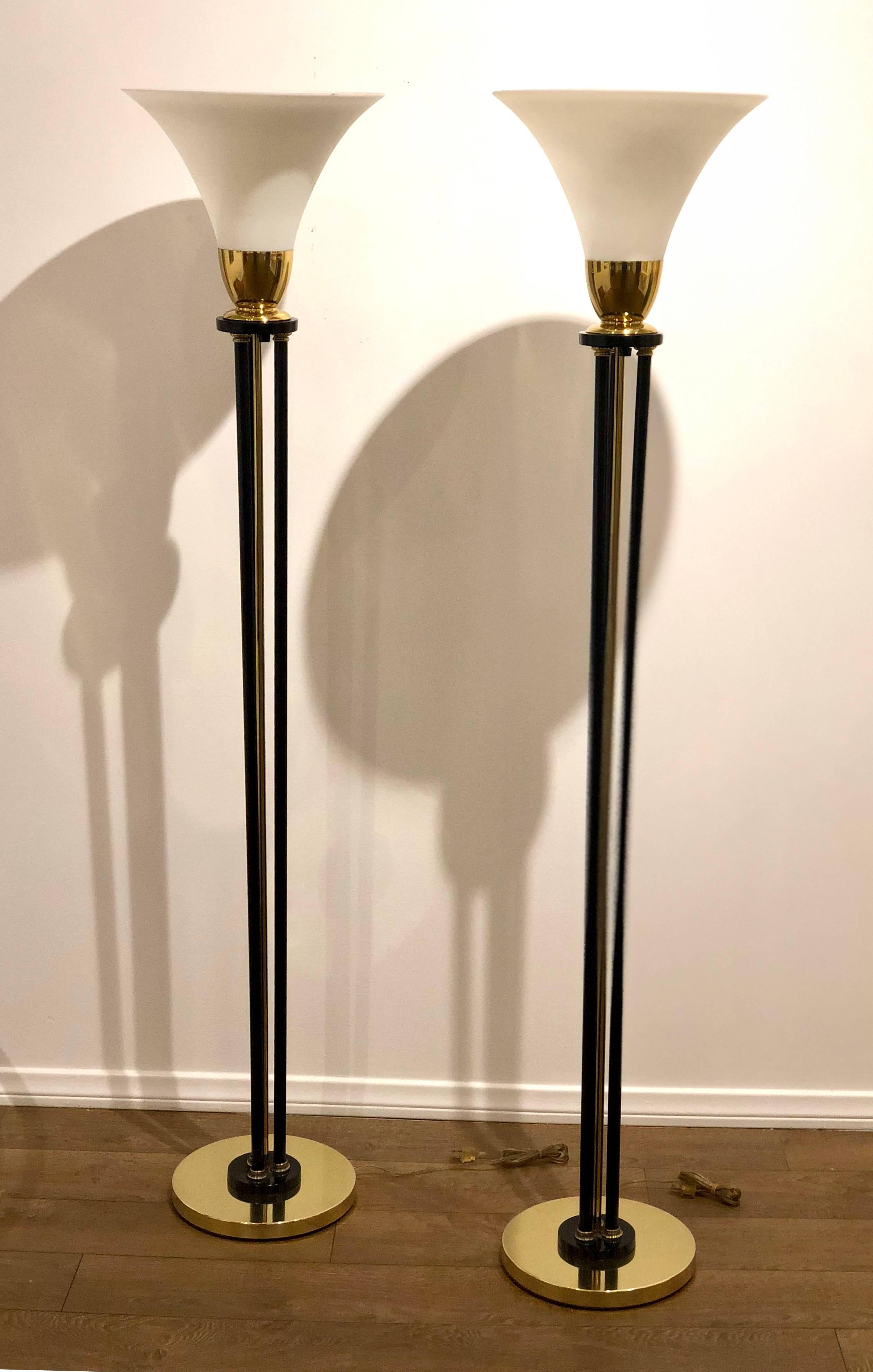 20th Century Pair of Art Deco Floor Lamps in Brass, Metal and Trumpet Glass Shape