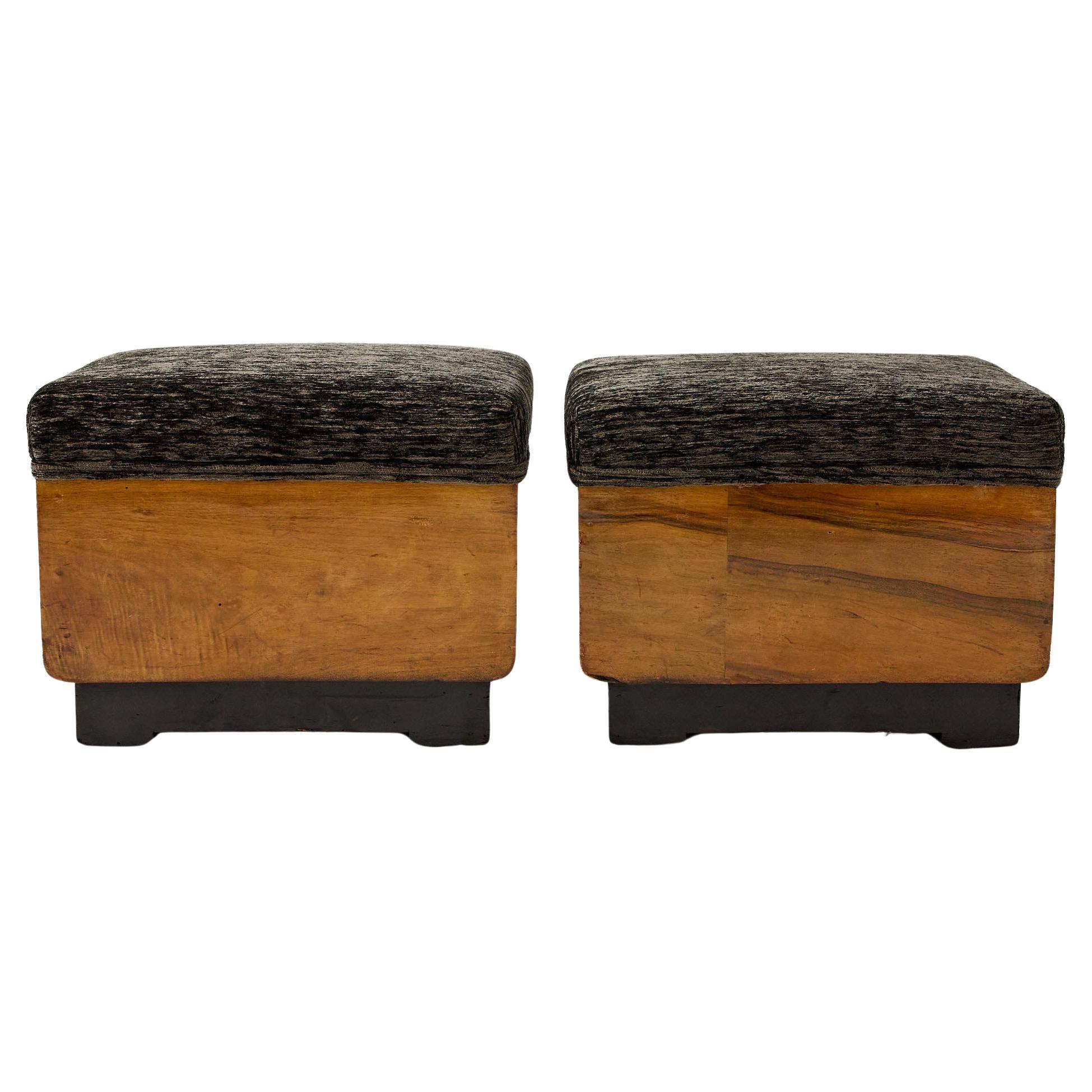 Pair of Art Deco Foot Stools of Walnut, Italy 1930s