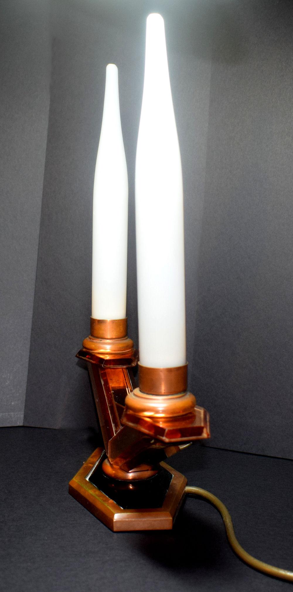 Art Deco Pair of  French Mirrored Table Lamps, circa 1930 In Good Condition For Sale In Devon, England
