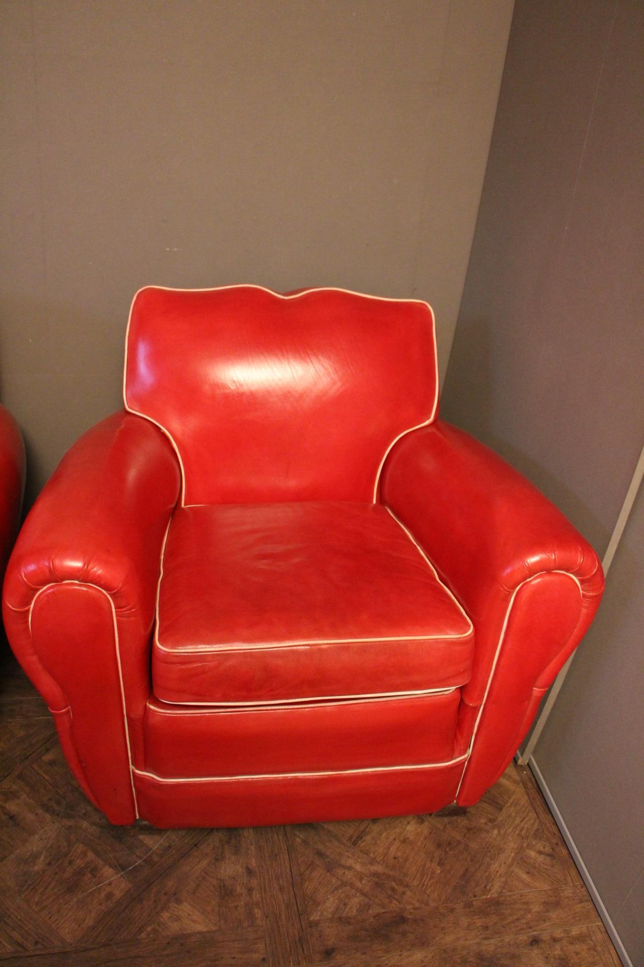 Pair of Art Deco French Mustache Back Club Chairs in Red Leather In Excellent Condition In Saint-Ouen, FR
