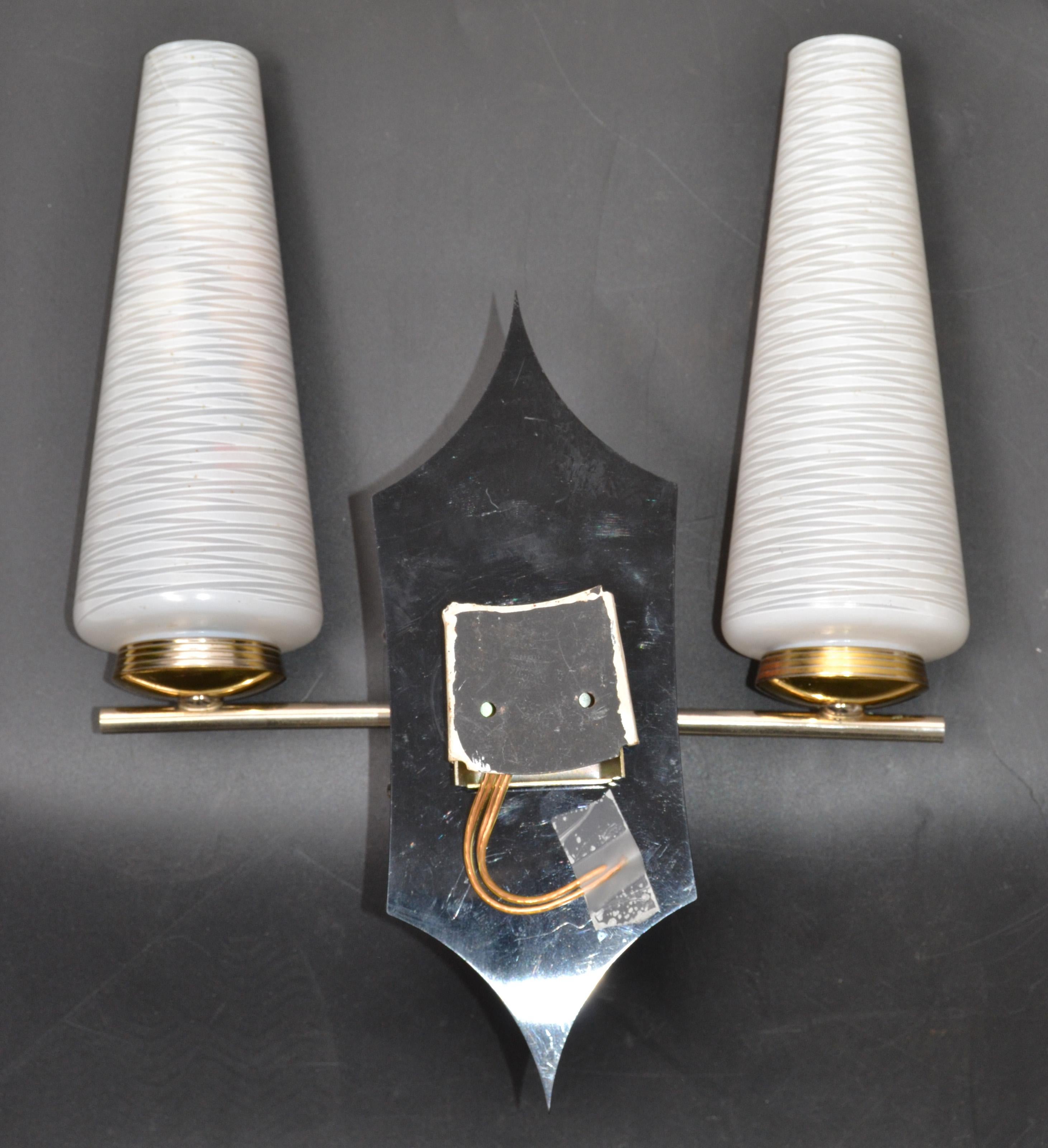 Pair of Art Deco French Sconces in Brass, Bakelite & Blown Opaline Glass Shades For Sale 7