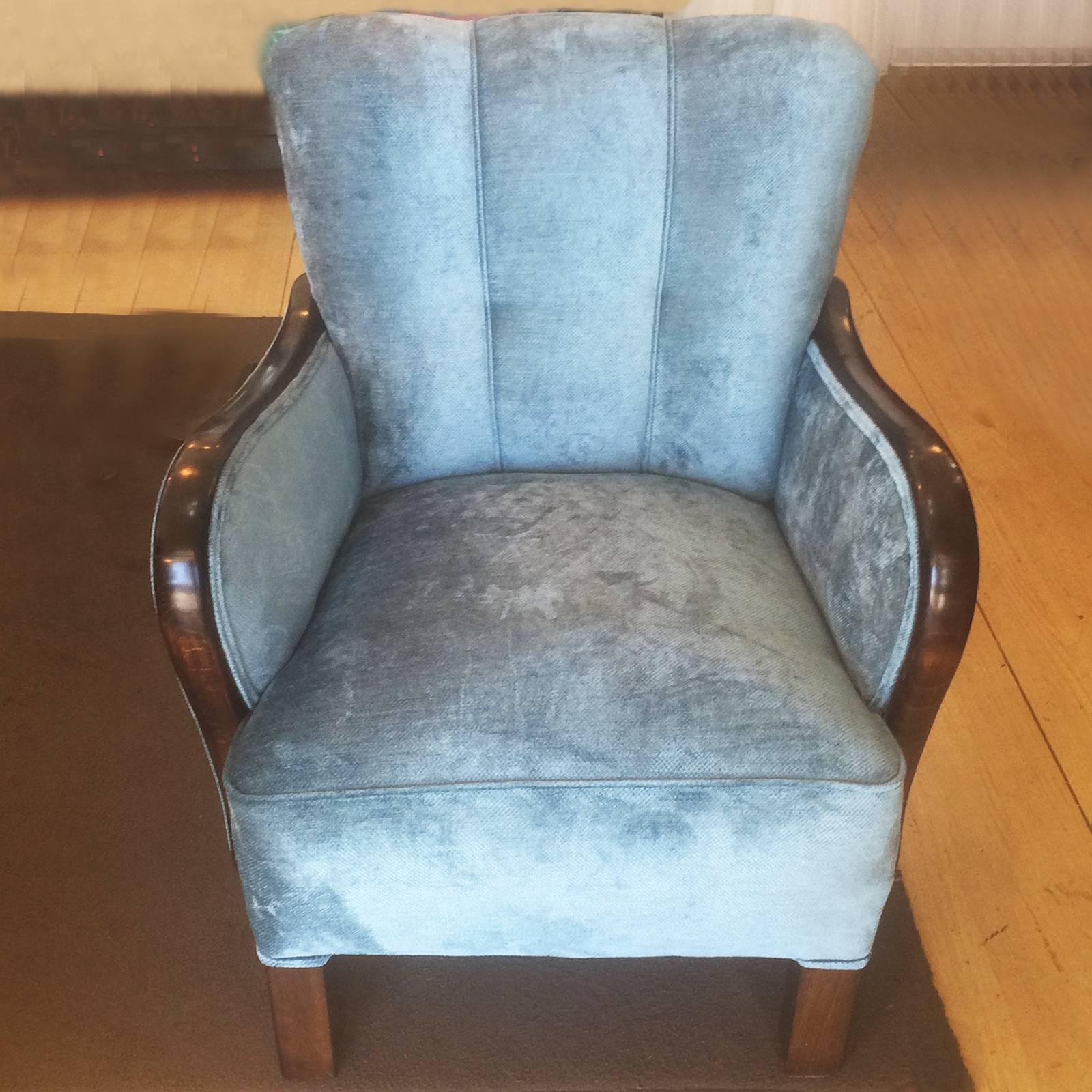 Mid-20th Century Pair of Art Deco Blue German Armchairs 1930s in the style of Halabala 