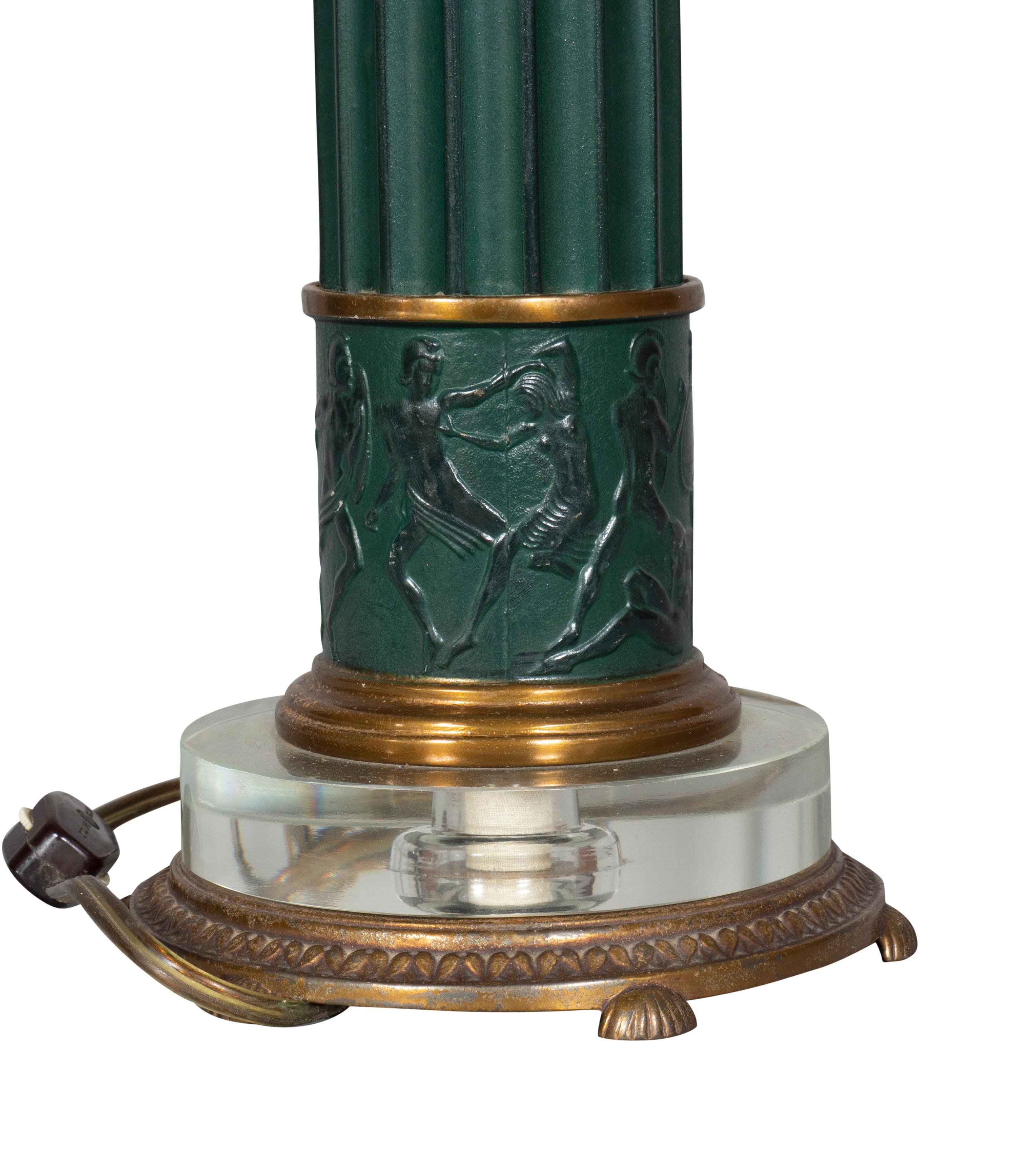Milieu du XXe siècle Paire de lampes de bureau Art Déco en verre et métal en vente