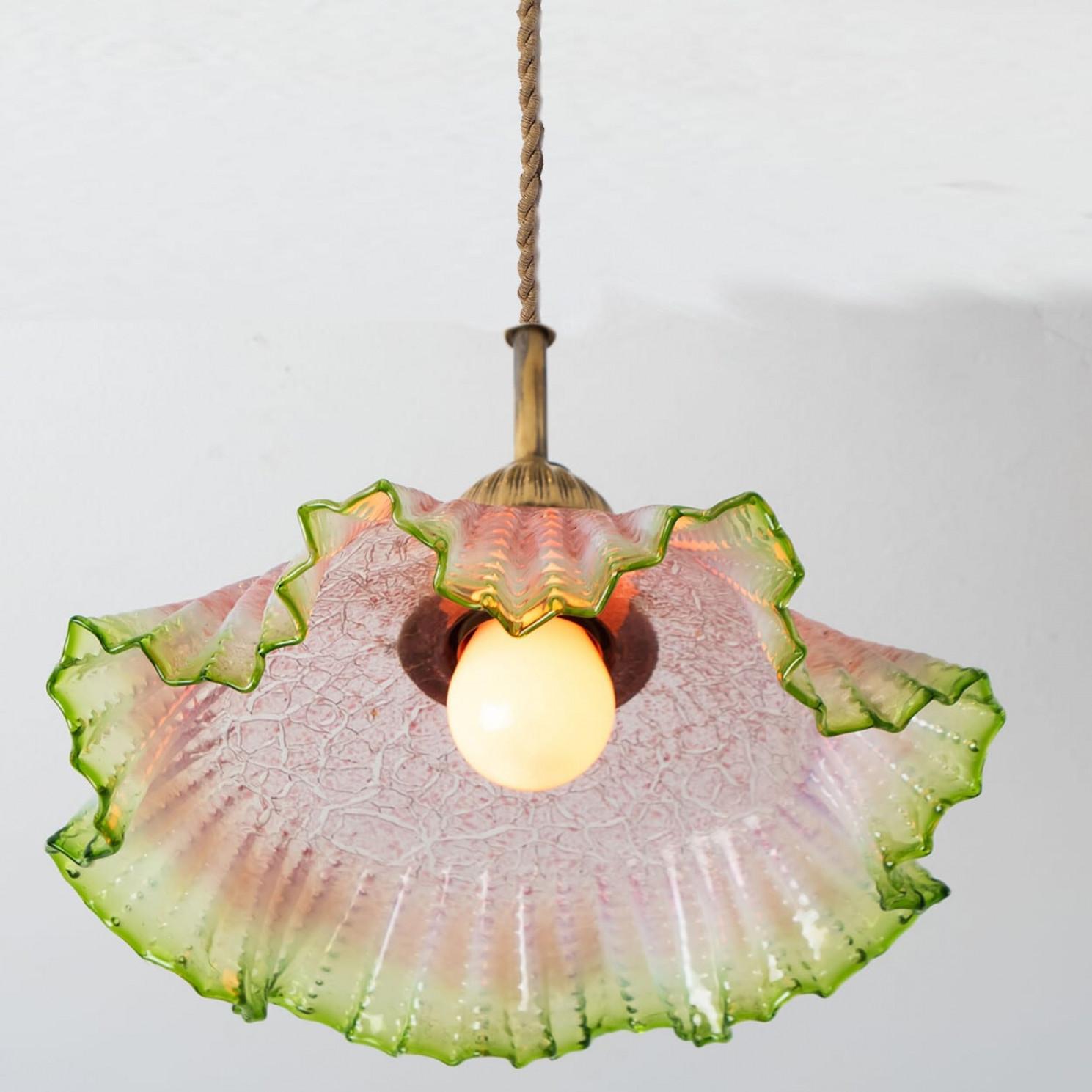 Autre Paire de The Artful Green Green Pink Skirt-shaped Glass and Brass Lights, 1930