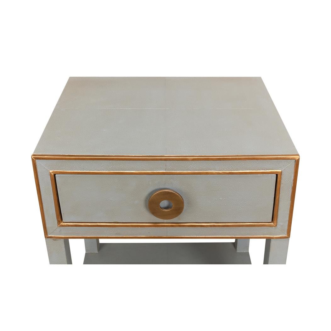 XXIe siècle et contemporain Pair of Art Deco Grey Nightstands en vente