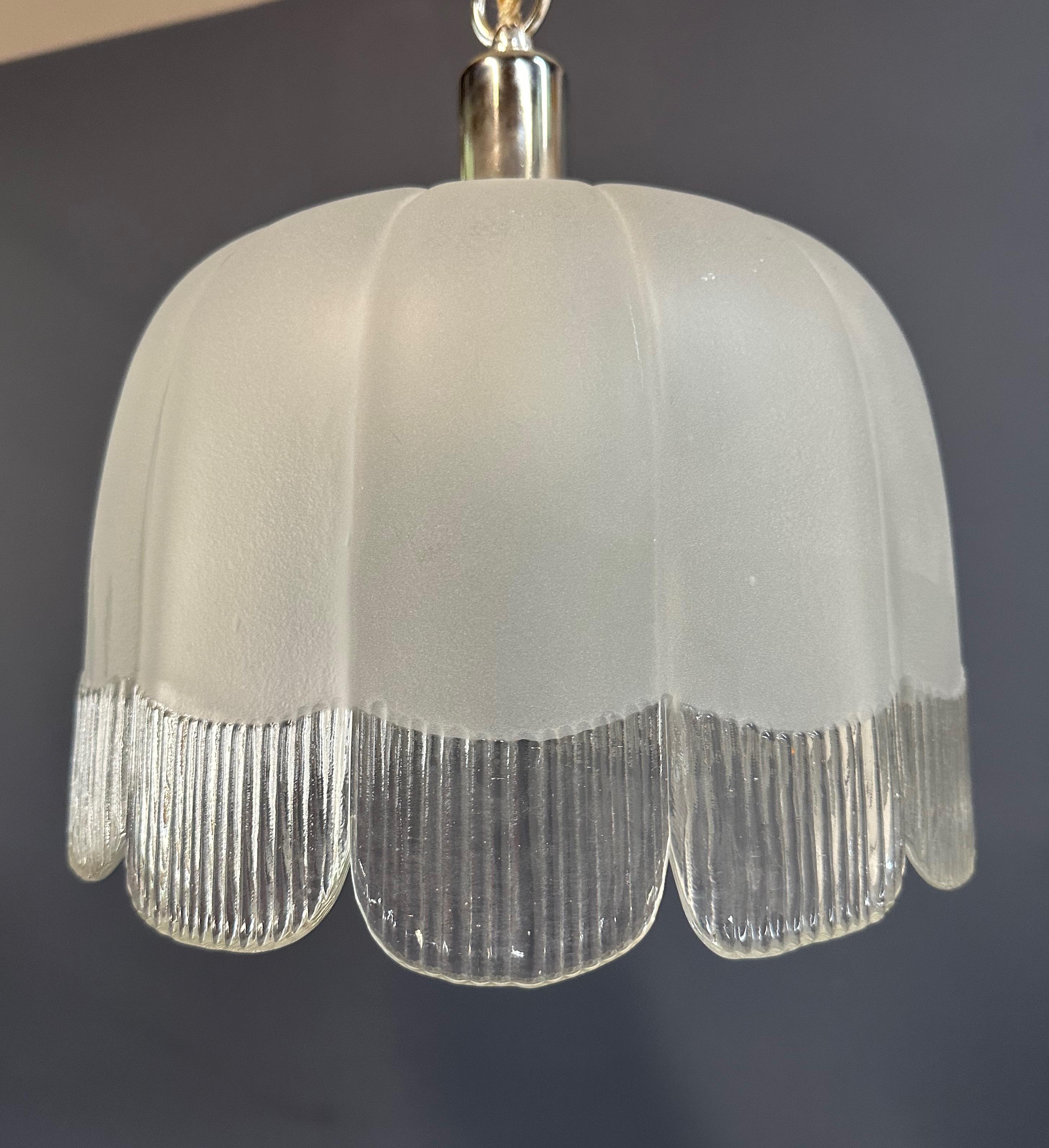 Pair of Art Deco Hand-Blown Glass Pendants with Scalloped Detailing 1930s France In Good Condition For Sale In Philadelphia, PA