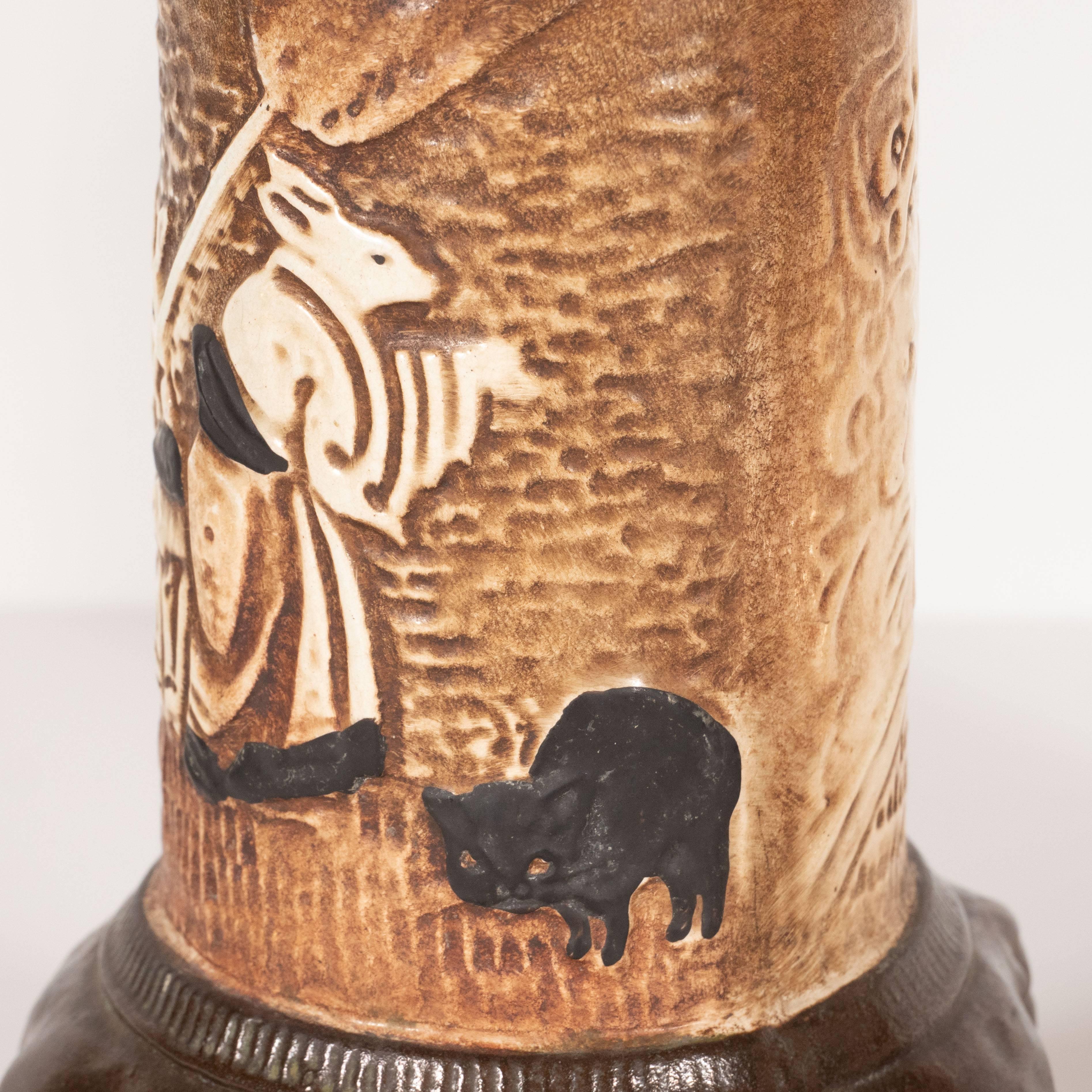 Paire de vases Art déco en céramique peintes à la main avec motifs orientalistes de Bretby en vente 4