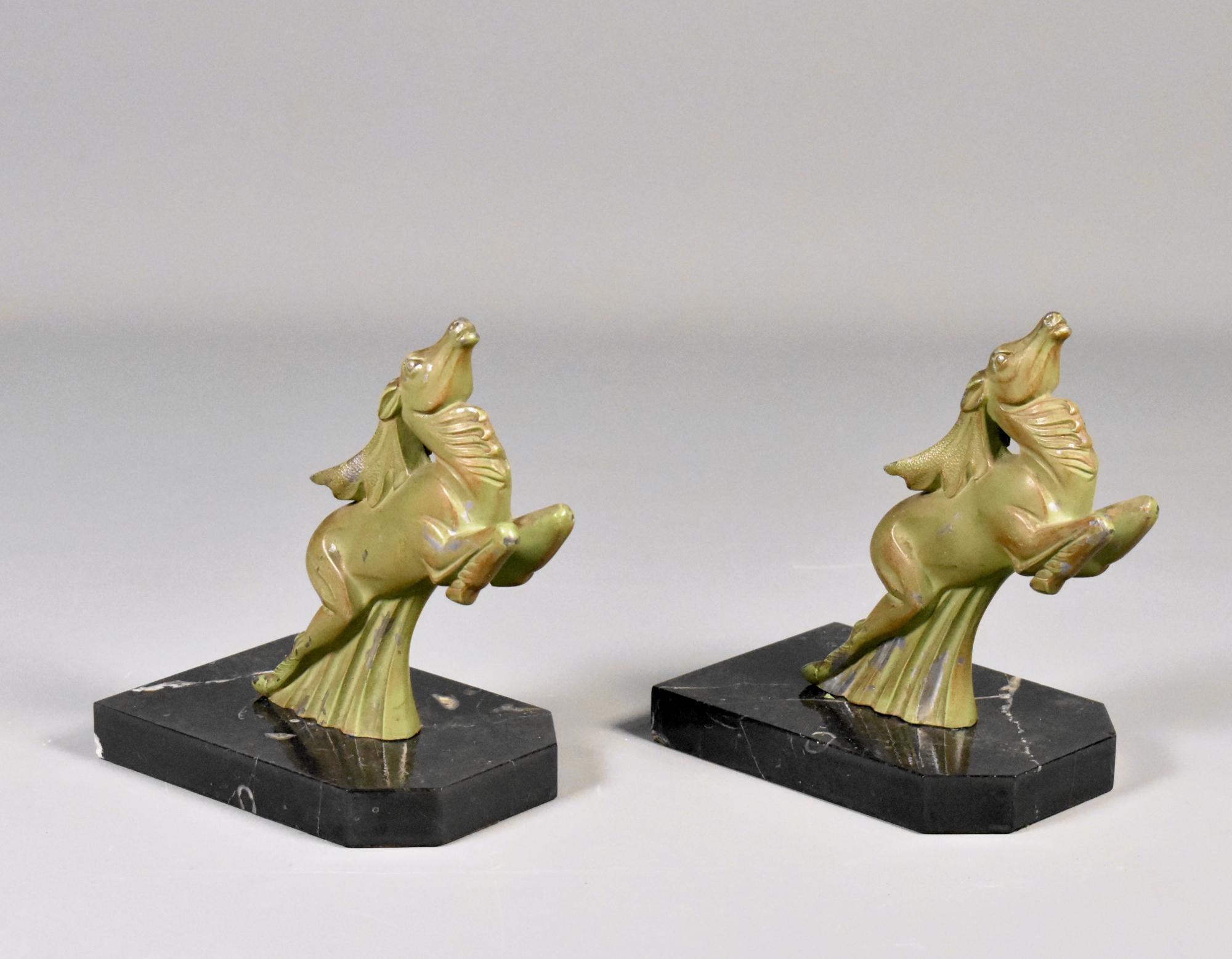 Pair of Art Deco Ibex Bookends signed Franjou (Hippolyte Moreau) In Good Condition For Sale In SAINTE-COLOMBE, FR