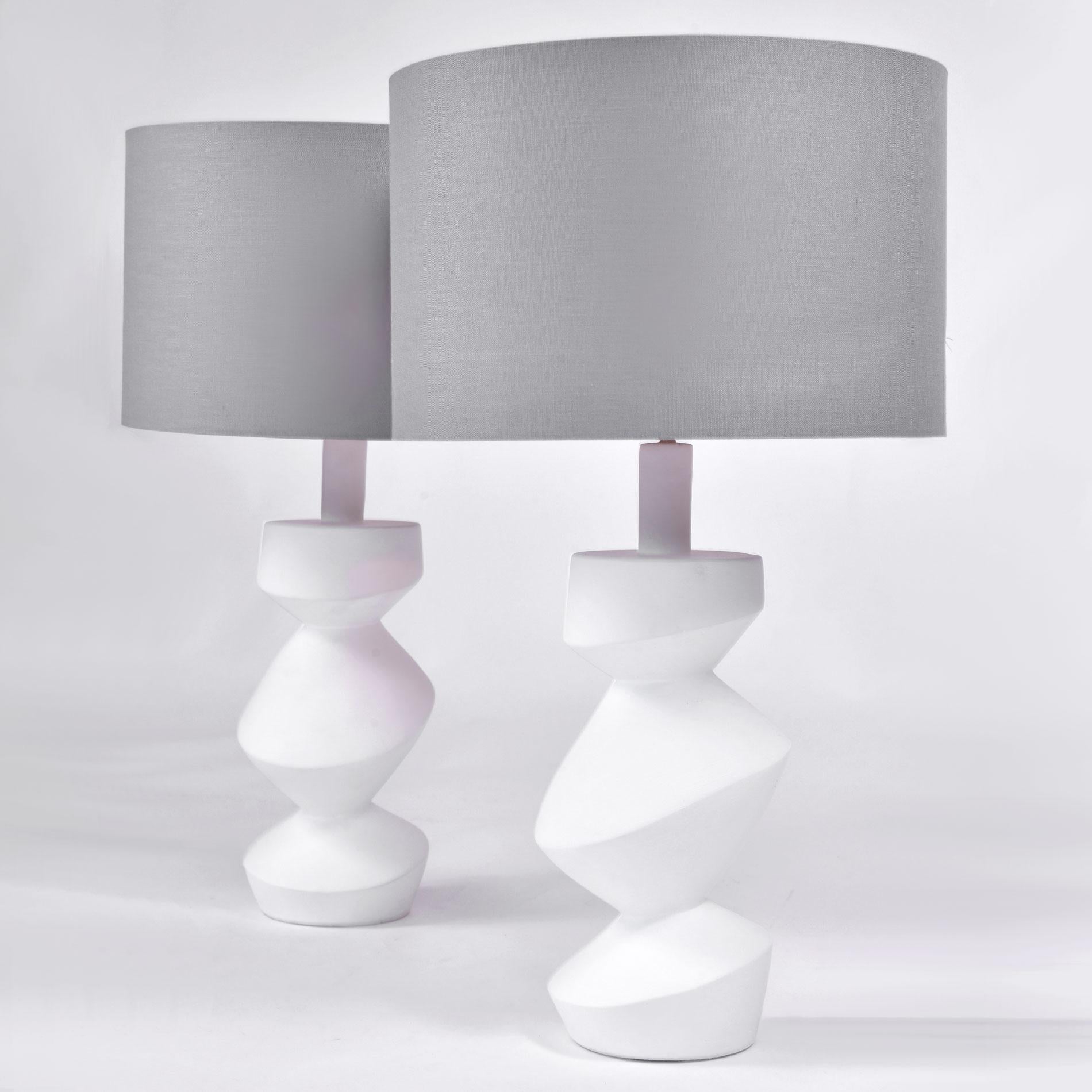 Paire d'objets d'inspiration Art Déco  Lampes de table sculpturales 