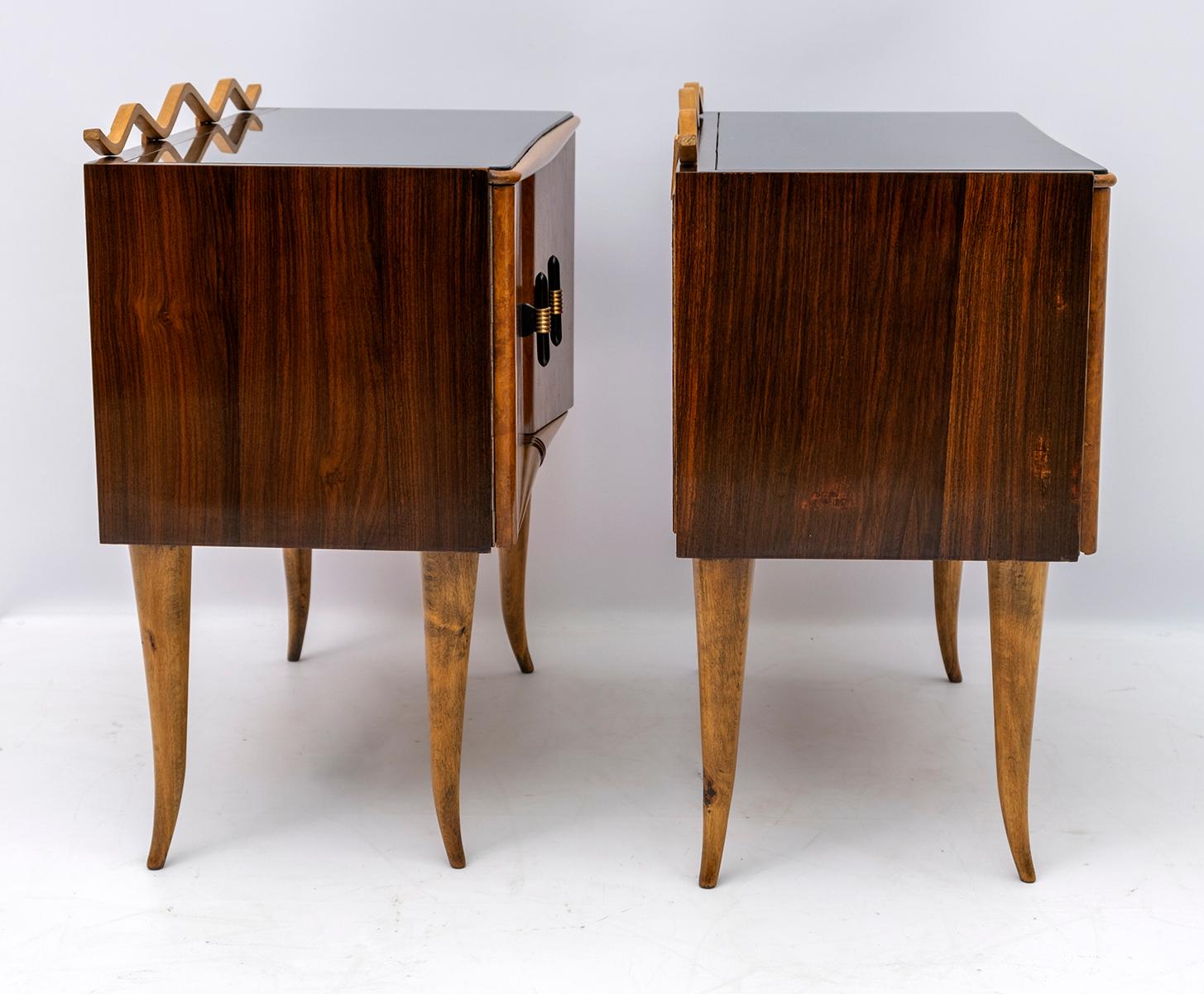 Early 20th Century Pair of Art Deco Italian Ash Briar and Walnut Bedside Tables, 1920s