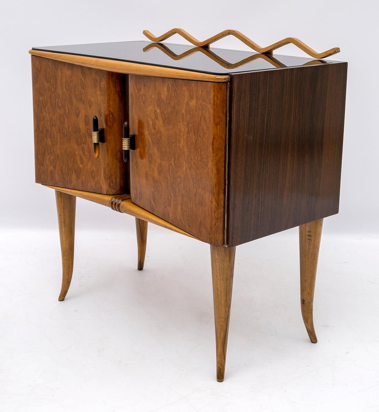 Pair of Art Deco Italian Ash Briar and Walnut Bedside Tables, 1920s 1