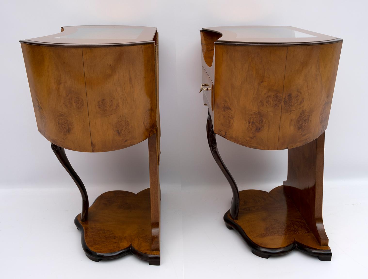 Pair of Art Deco Italian Briar Walnut Bedside Tables, 1920s 10