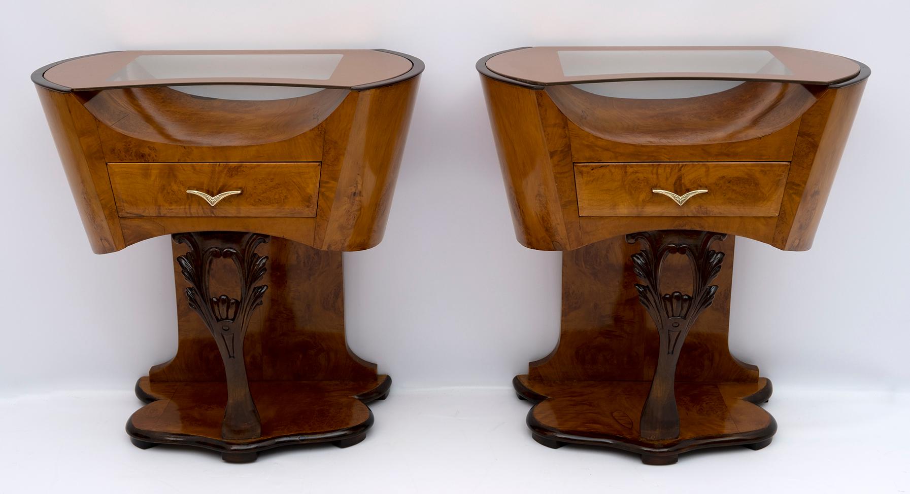 Pair of Art Deco Italian Briar Walnut Bedside Tables, 1920s 1