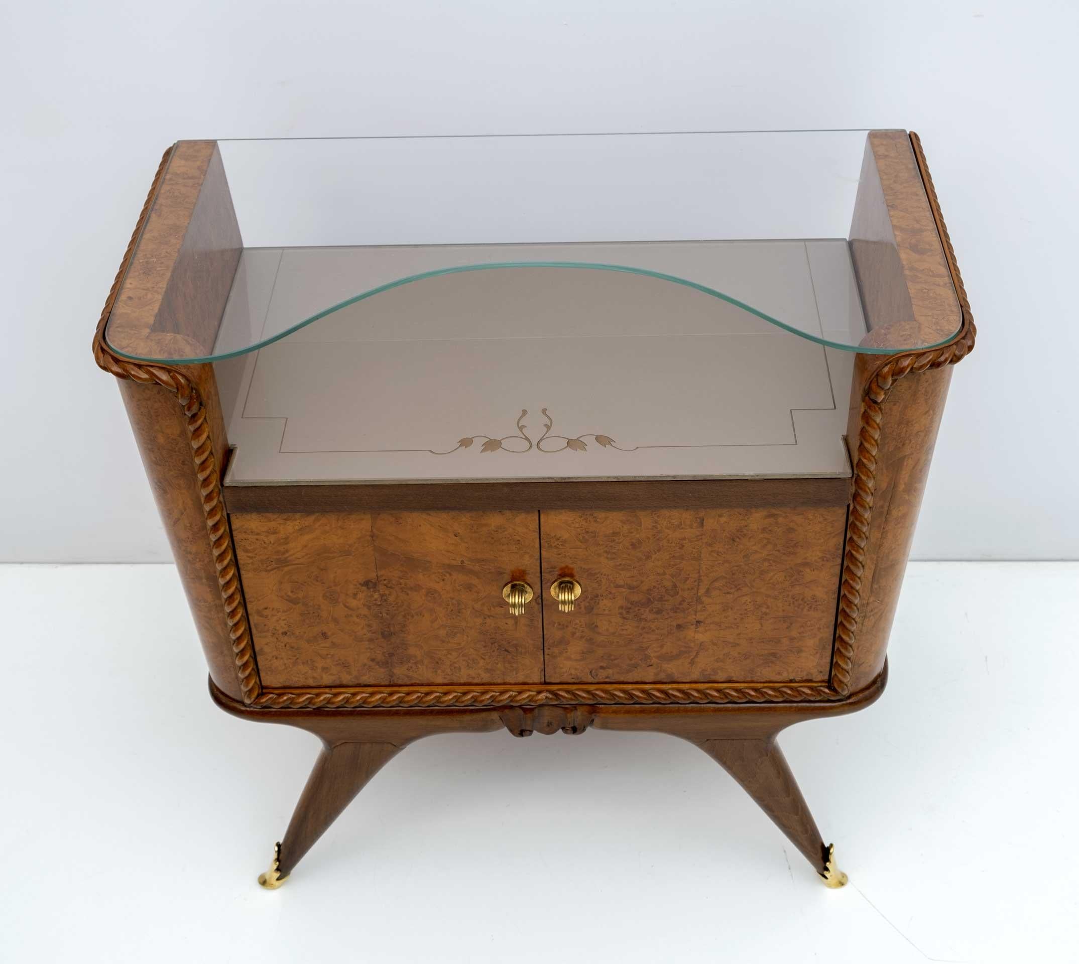 Pair of Art Deco Italian Briar Walnut Bedside Tables, 1930s For Sale 3