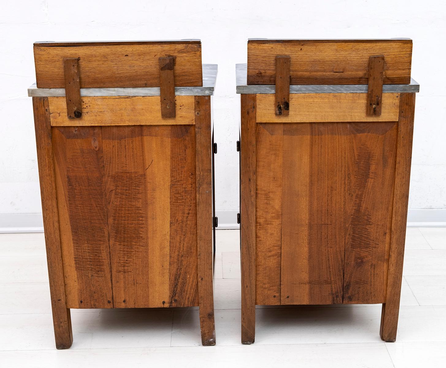 Pair of Art Dèco Italian Walnut and Grafite Gray Marble Bedside Tables, 1920s For Sale 3