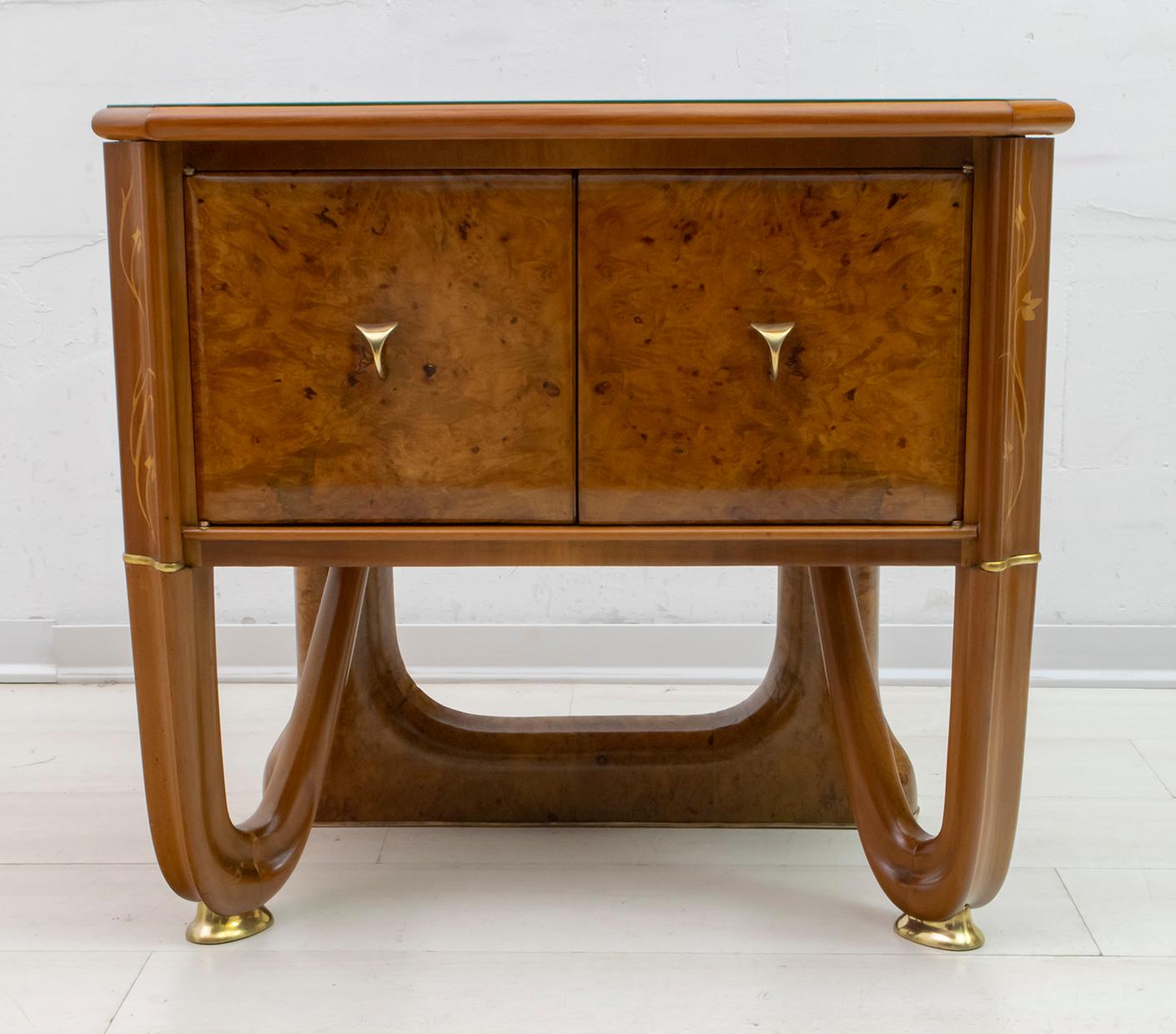 Pair of Art Deco Italian Walnut Wood and Walnut Root Night Stands, 1920s In Good Condition In Puglia, Puglia