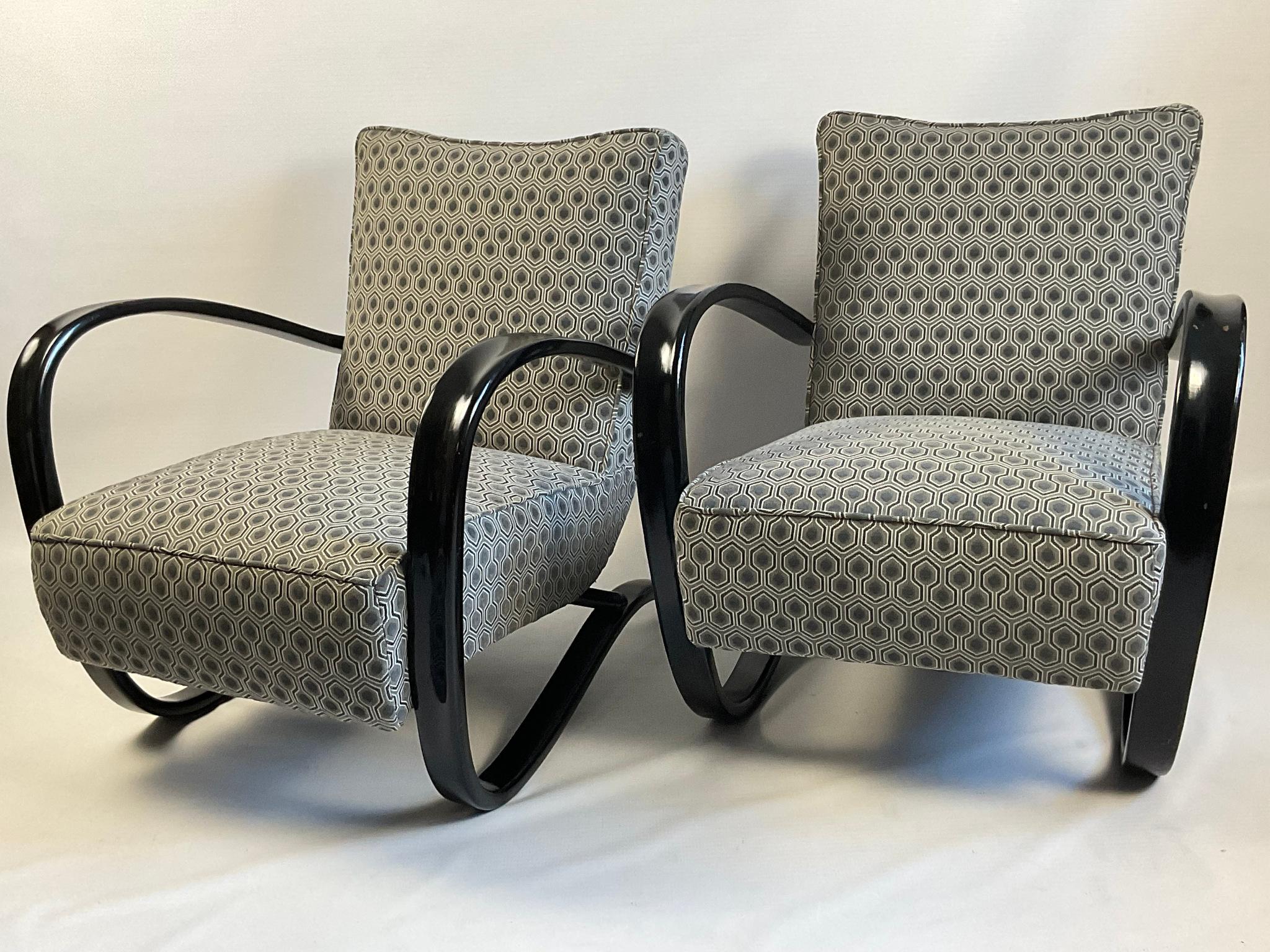 Paire de fauteuils de salon Art Déco Jindrich Halabala modèle H269, République tchèque, années 1940 en vente 1