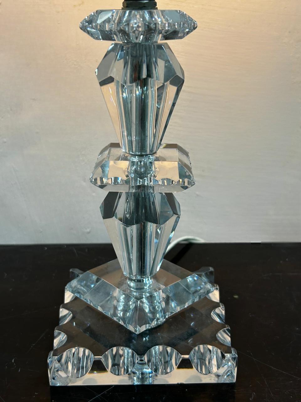 Coppia di lampade Art Déco di Baccarat, Francia 1940 circa, attribuite a Jacques Adnet in vendita 11