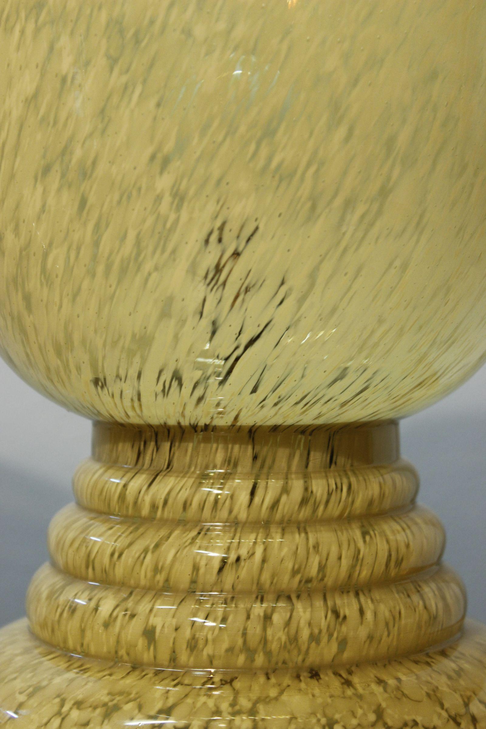 Pair of Art Deco lamps in Clichy Glass, France 1930s For Sale 1