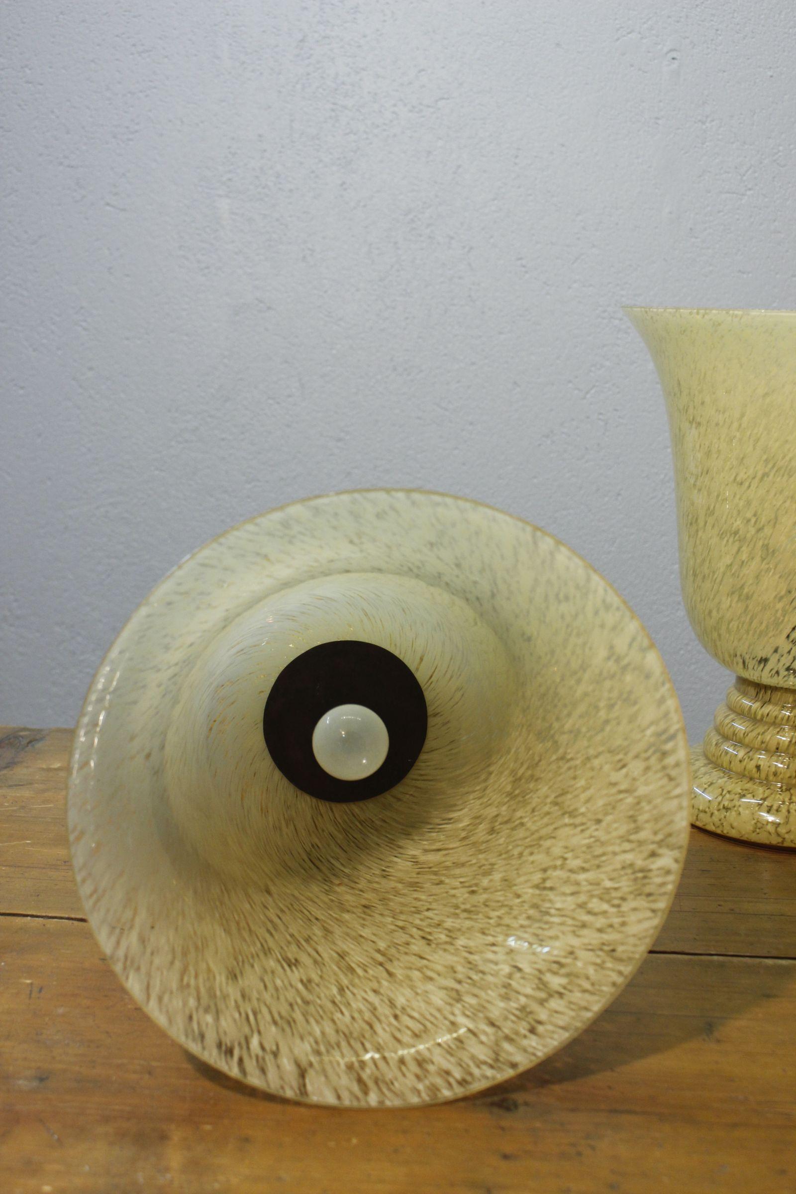 Pair of Art Deco lamps in Clichy Glass, France 1930s For Sale 3