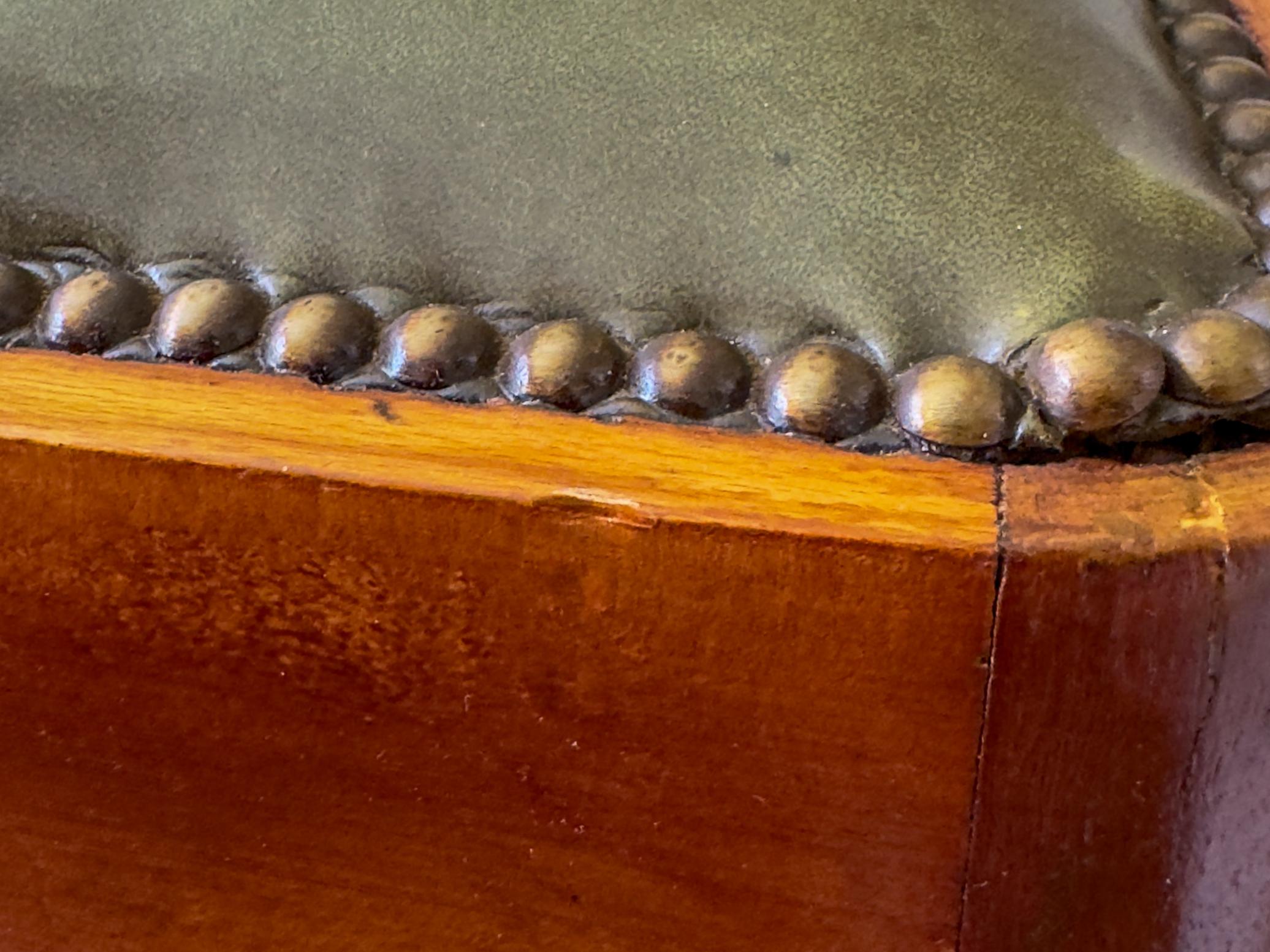 Pareja De Sillones De Cuero Art Decó, (Siglo XX) en venta 9