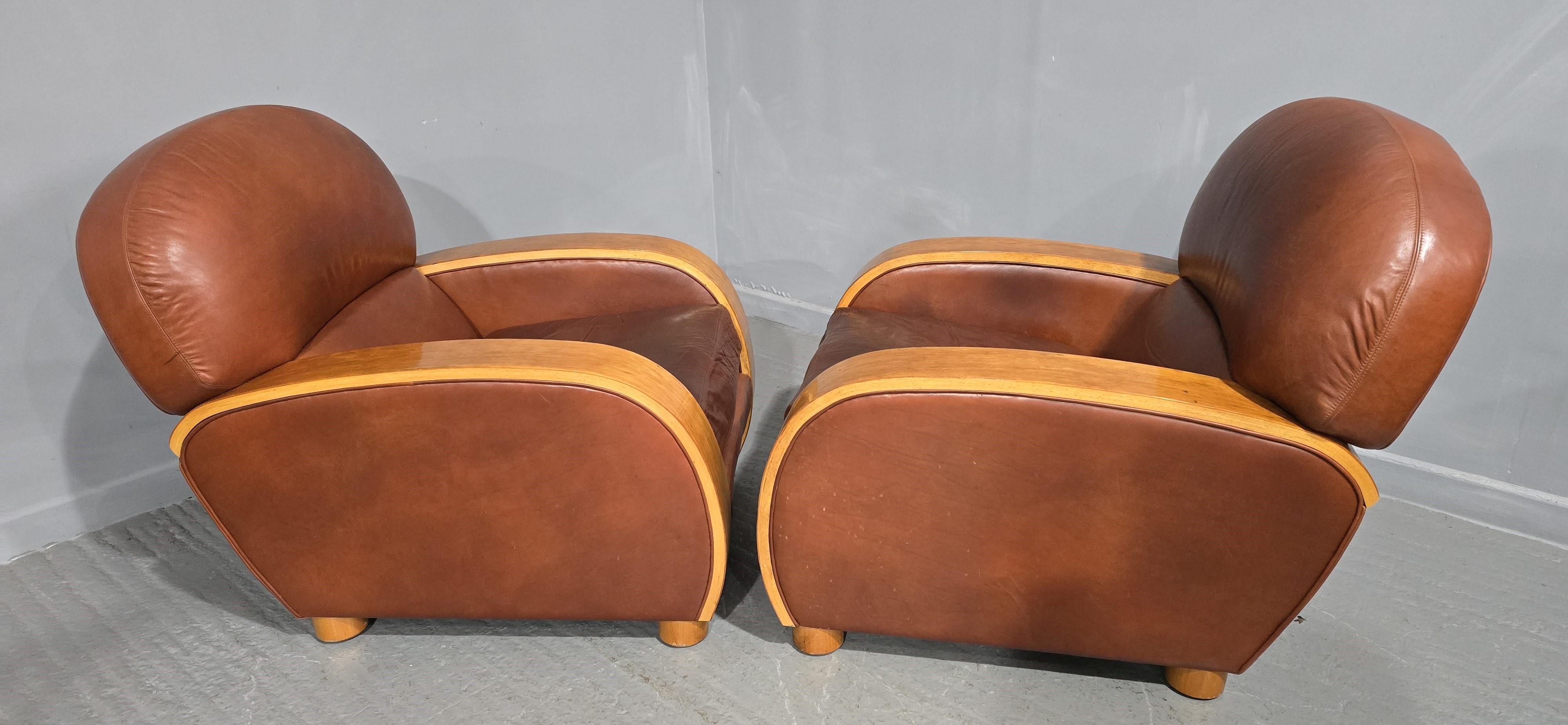 Pelle Coppia di poltrone club in pelle Art Déco in vendita