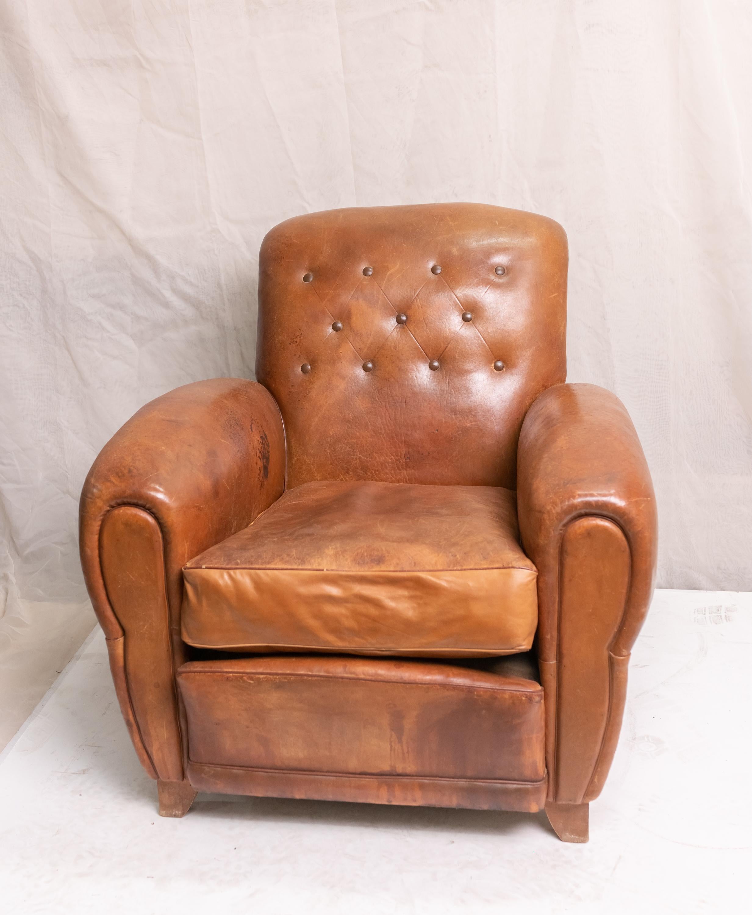 Paire de fauteuils club en cuir Art Déco en vente 10