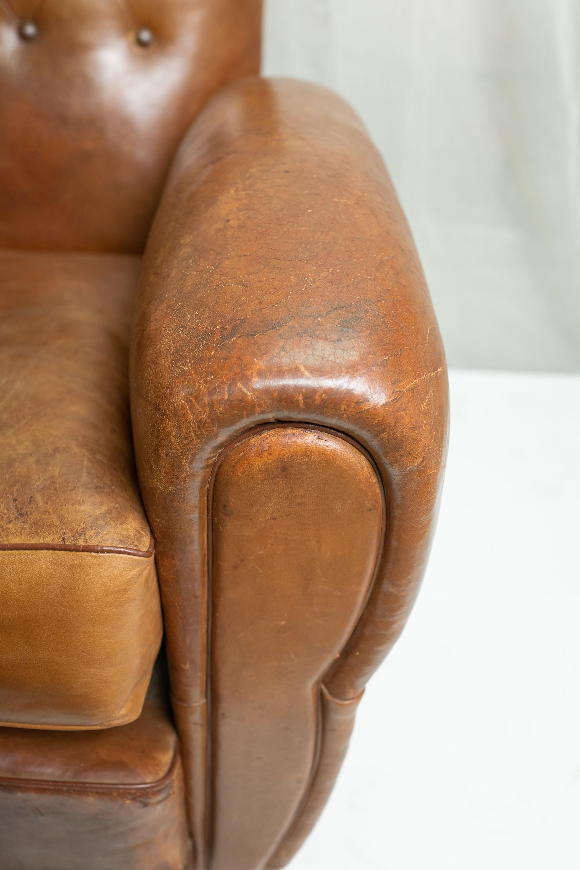 Paire de fauteuils club en cuir Art Déco en vente 11