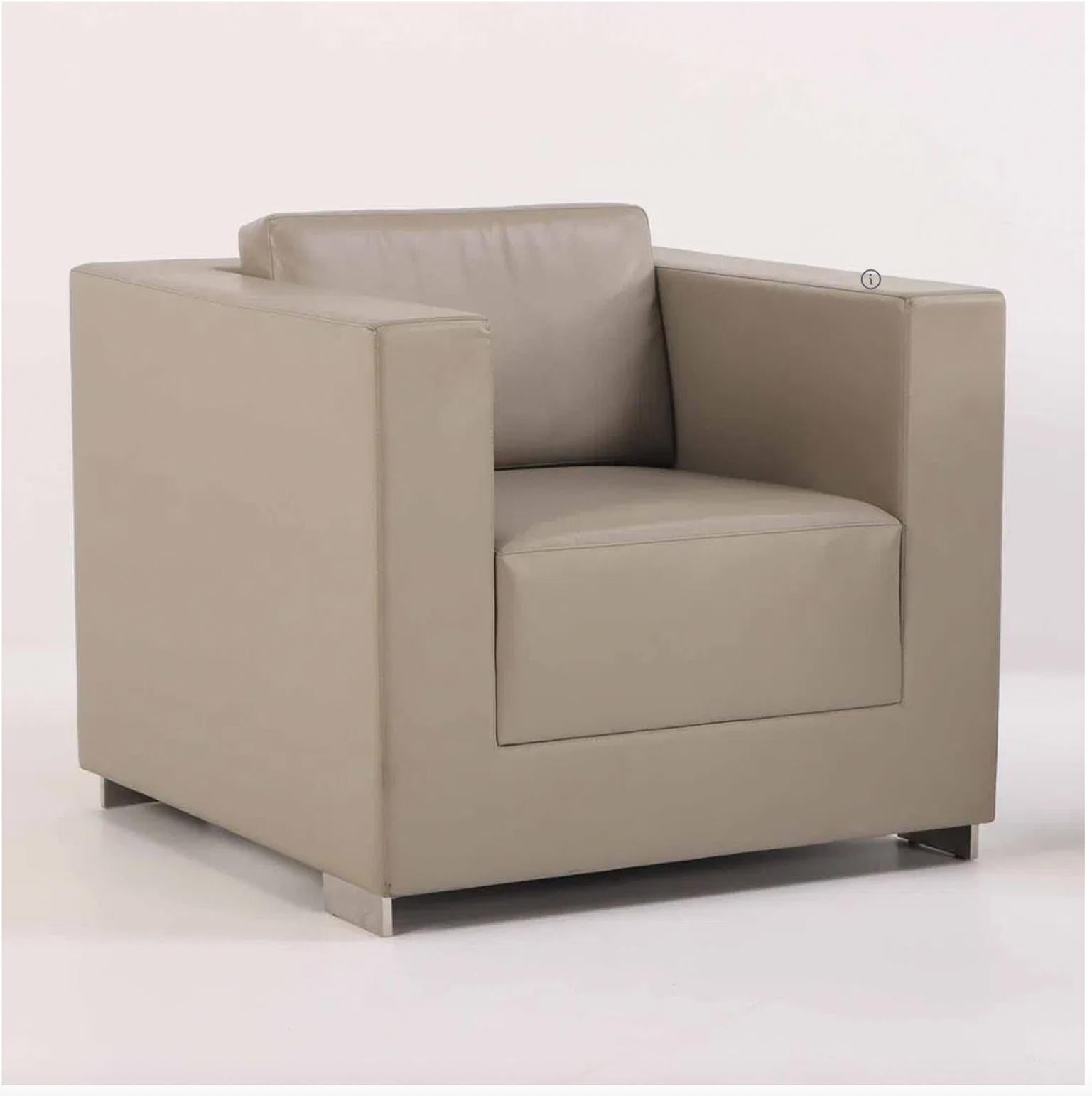 Modern Pair of Art Deco Leather Club Chairs by Bernhardt For Sale