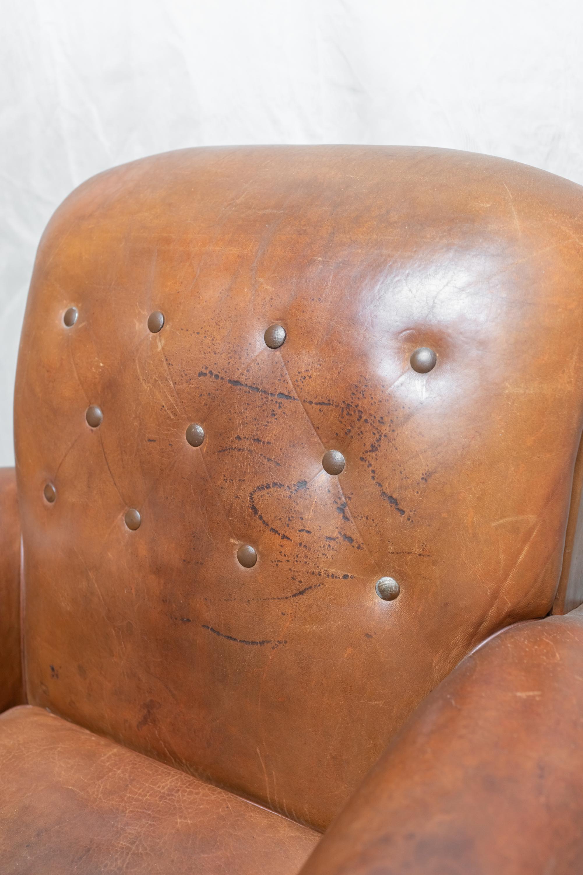 Paire de fauteuils club en cuir Art Déco en vente 2