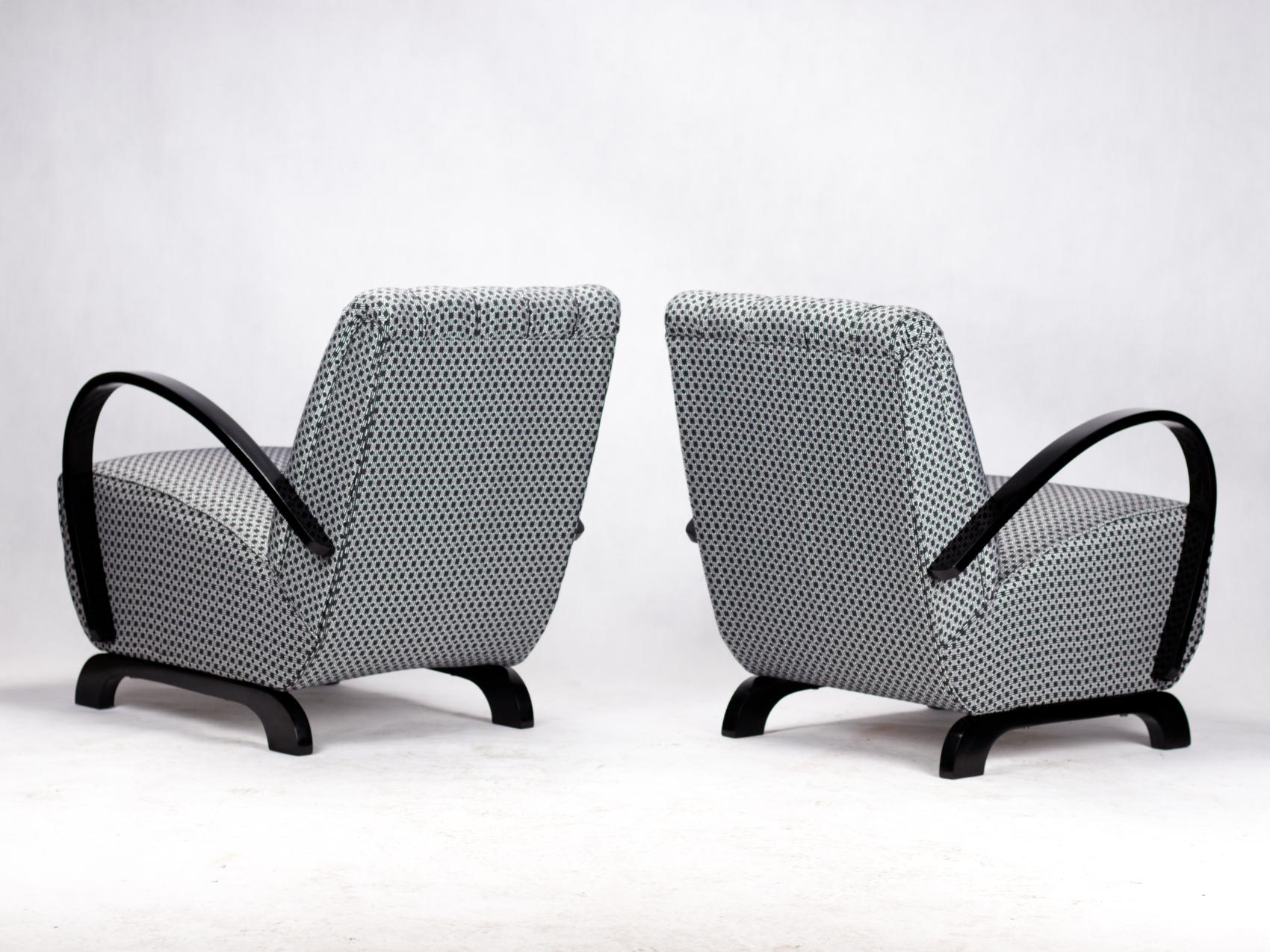 Pair of Art Deco Lounge Chairs by Jindrich Halabala for UP Zavody Brno, 1930s In Good Condition In Lucenec, SK