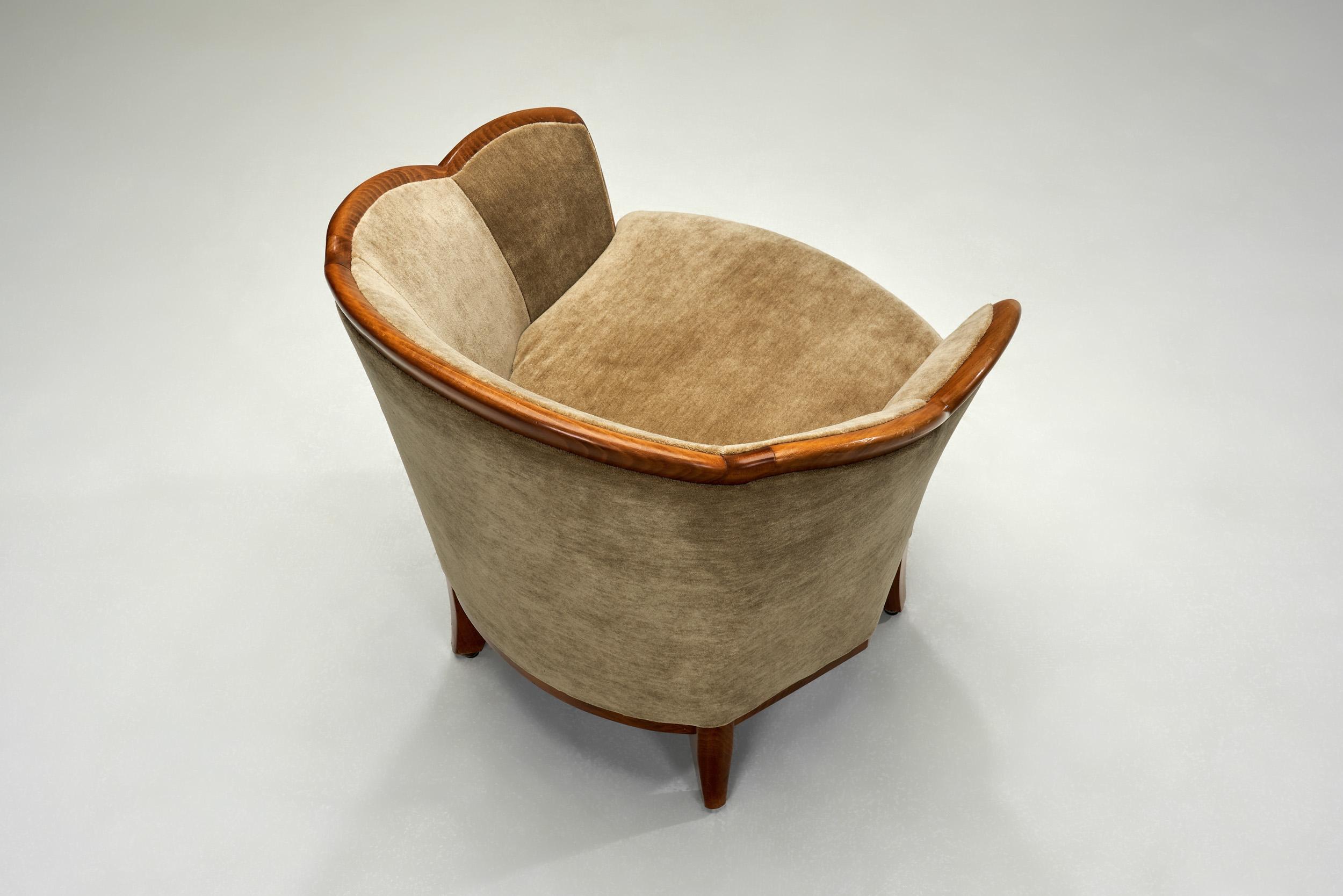 Paar Art Deco Lounge Chairs, Europa Erste Hälfte des 20. Jahrhunderts im Angebot 7