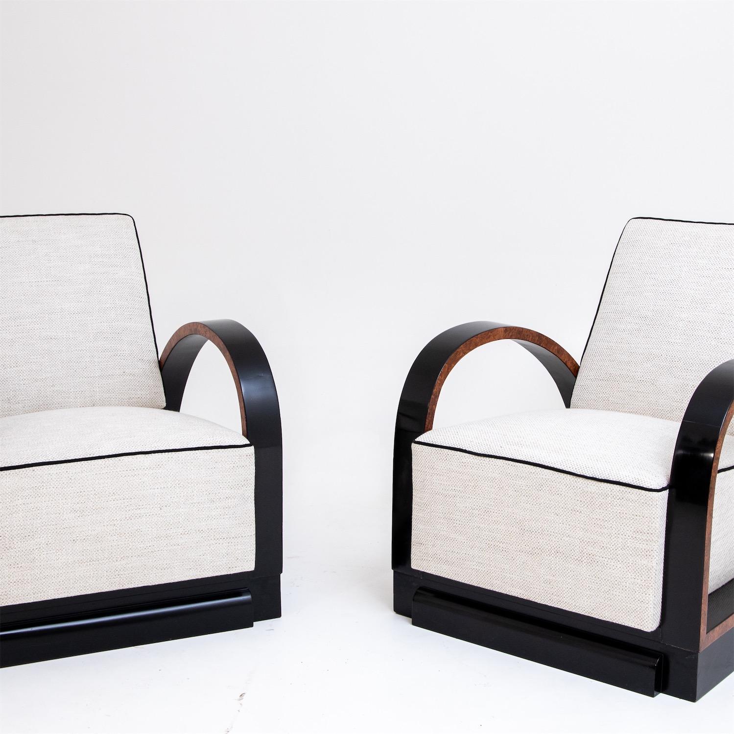 Walnut Pair of Art Deco Lounge Chairs, France, 1920s