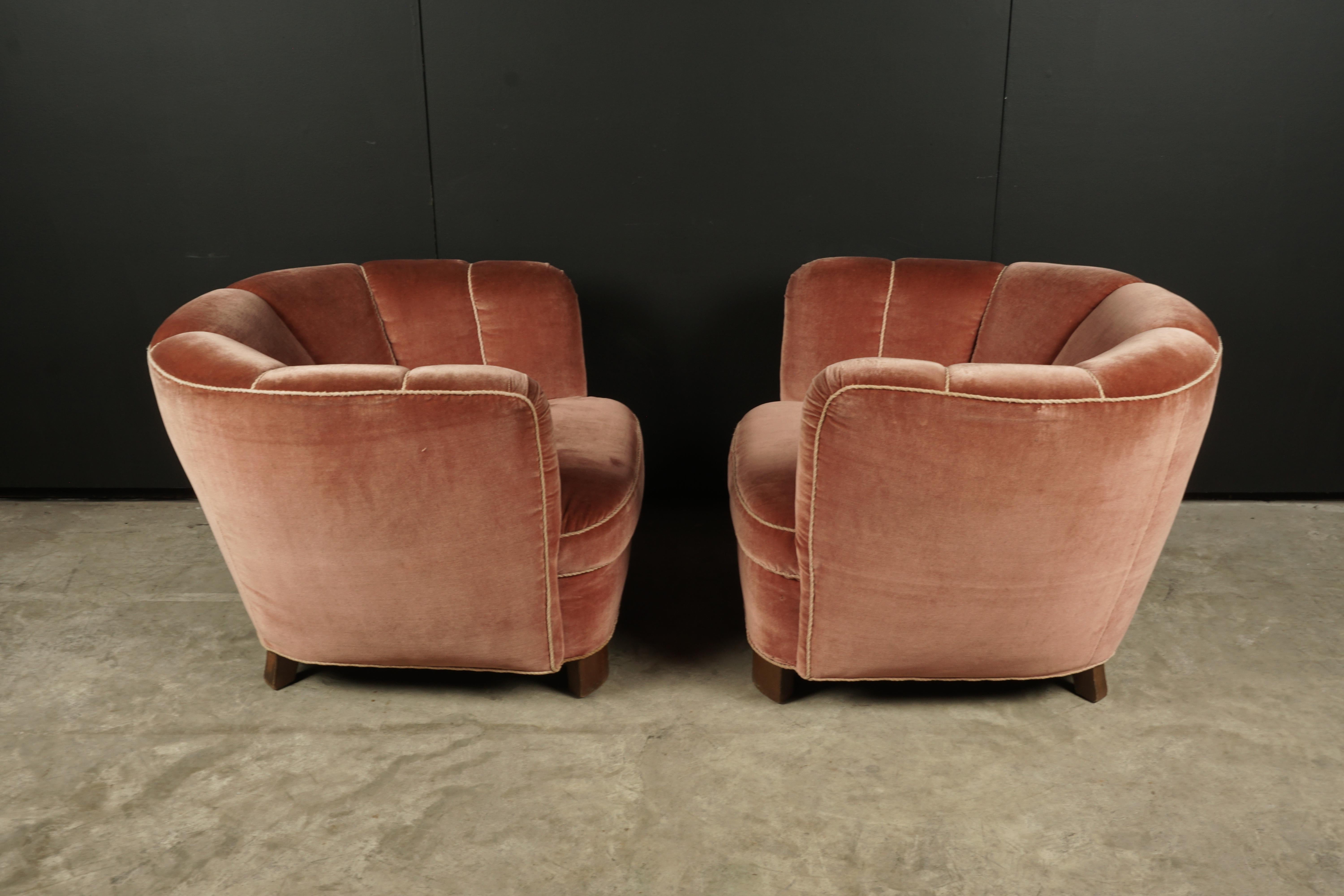 Vintage Pair of Art Deco Lounge Chairs from Denmark, circa 1950 In Good Condition In Nashville, TN