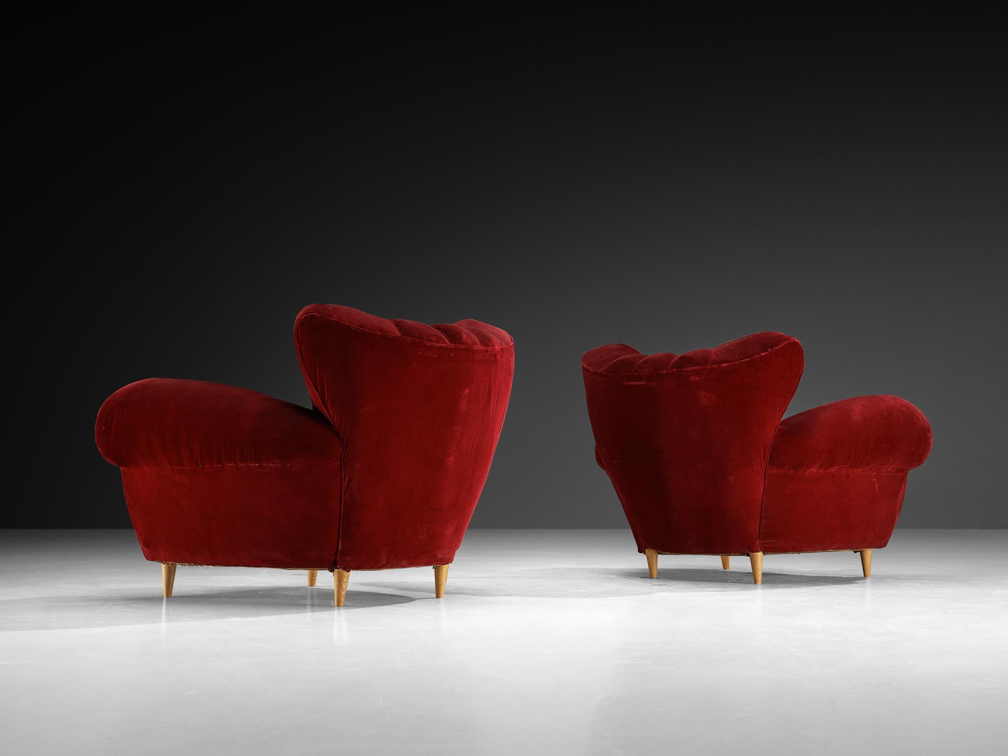 Milieu du XXe siècle Paire de chaises longues Art déco en velours rouge bourgogne en vente