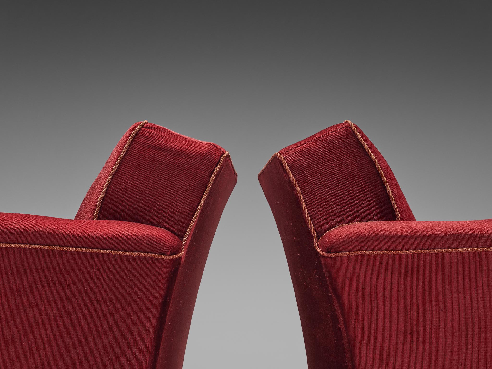 Danish Pair of Art Deco Lounge Chairs in Red Velours In Good Condition In Waalwijk, NL