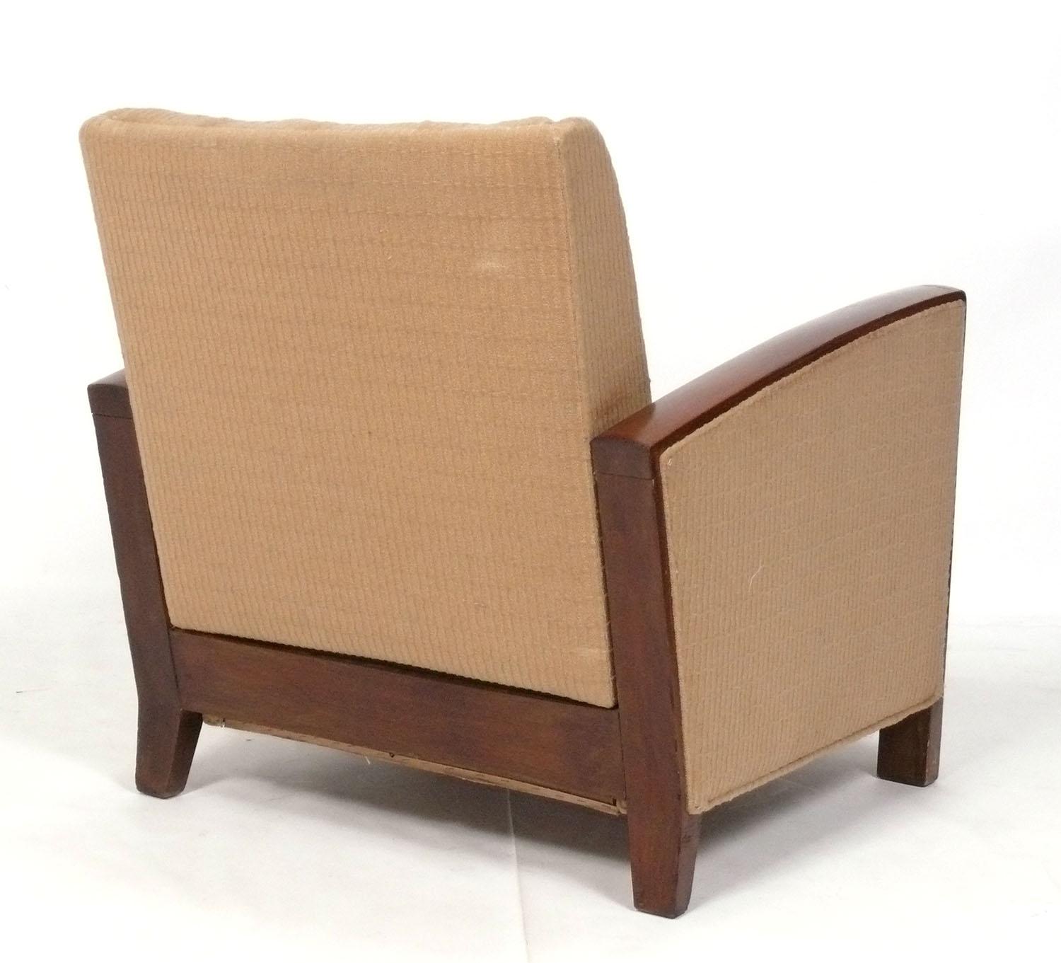 Pair of Art Deco Lounge Chairs Reupholstered In Your Fabric Estadounidense en venta
