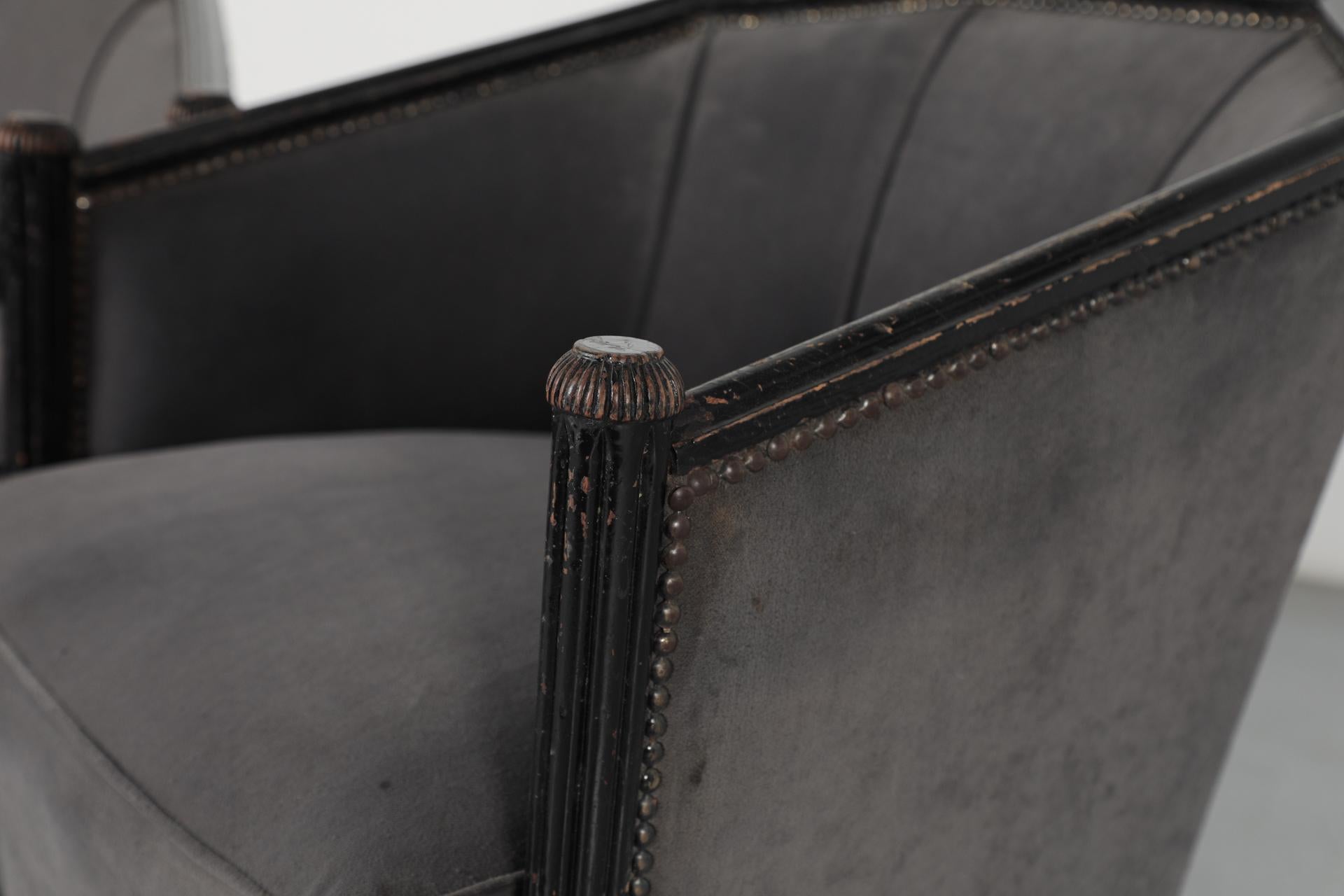 Pair of Art Deco Lounge Chairs with Upholstered Frame and Black Carved Wood en vente 5