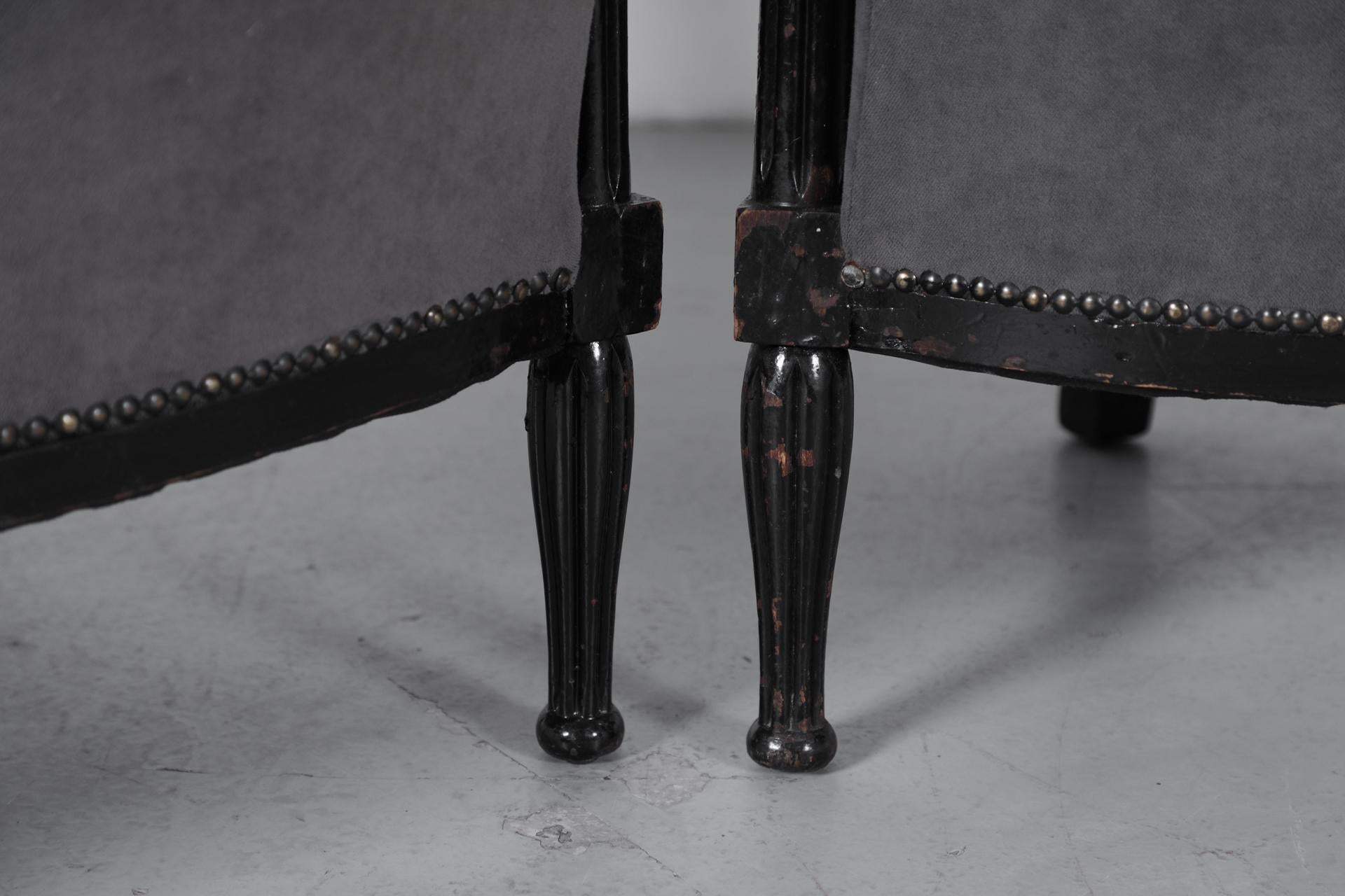 Pair of Art Deco Lounge Chairs with Upholstered Frame and Black Carved Wood en vente 6