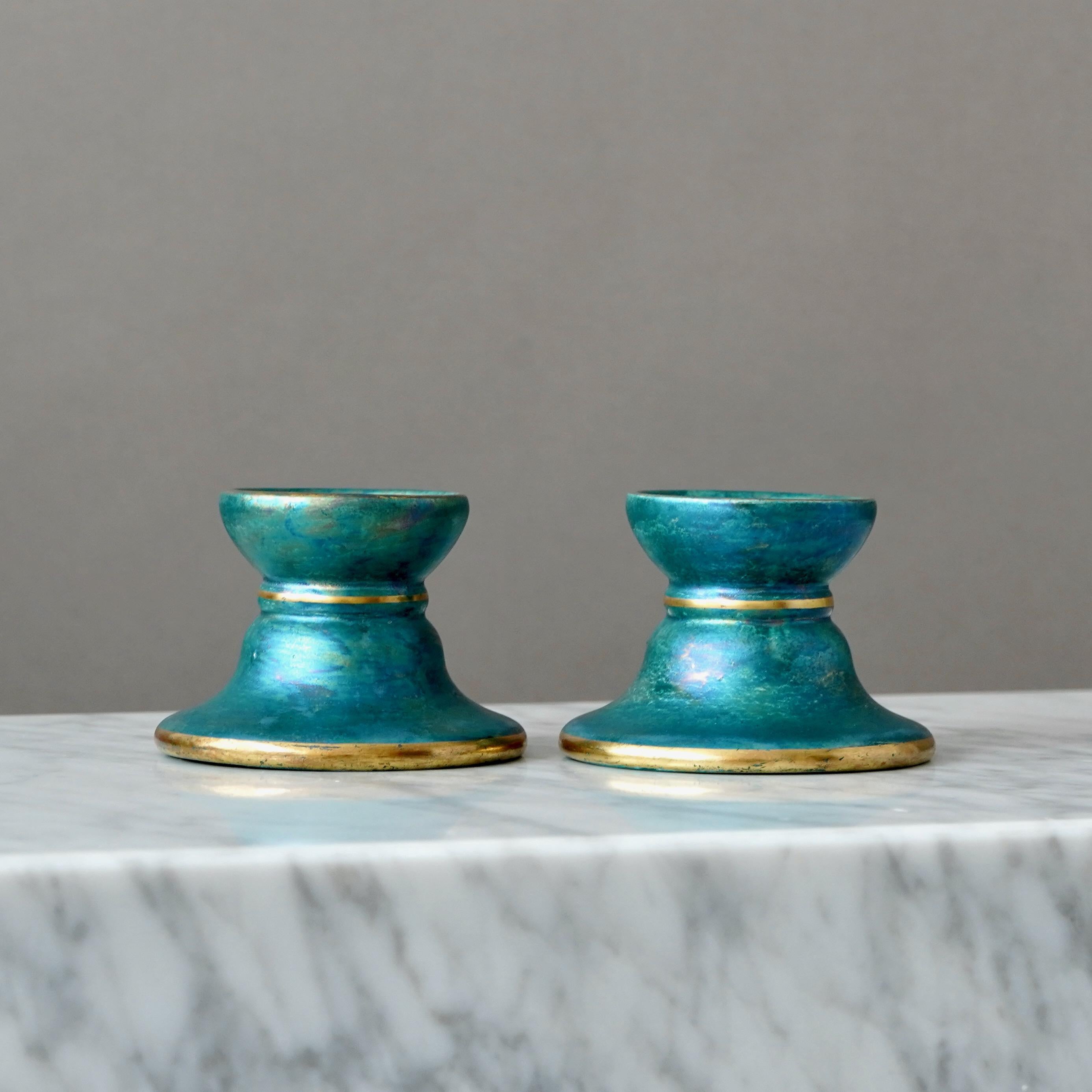 Svedese Coppia di candelieri Art Deco a lustro di Josef Ekberg. Gustavsberg, Svezia, anni '30 in vendita