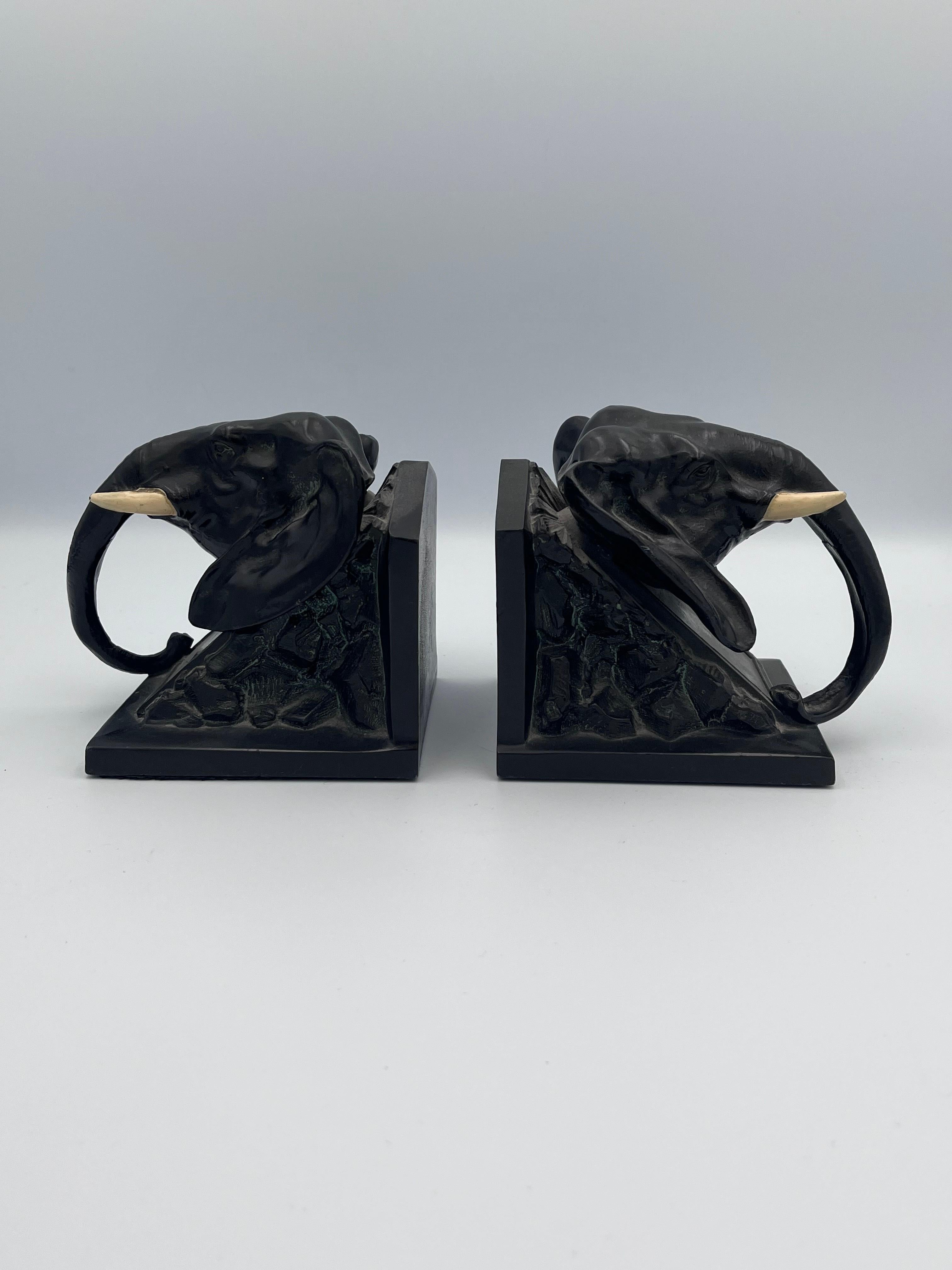 Early 20th Century Pair of Art Deco LV Aronson Elephant Head Cold Painted Bookends, 1922 For Sale